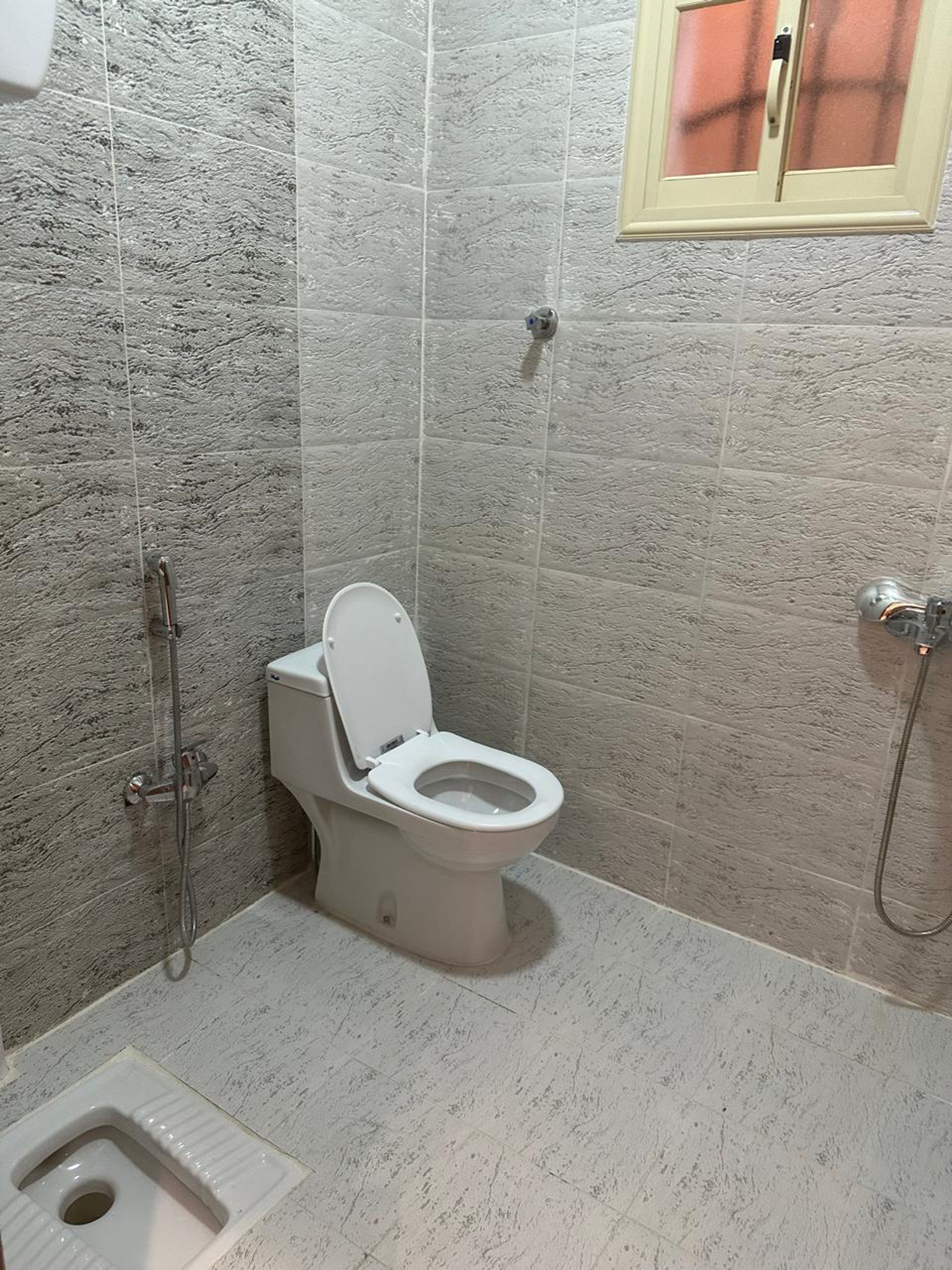 https://img.gathern.co/1024x0/1/PbY1ppOpoQ3rRFGxFFP-sAevNMClVffq.jpg