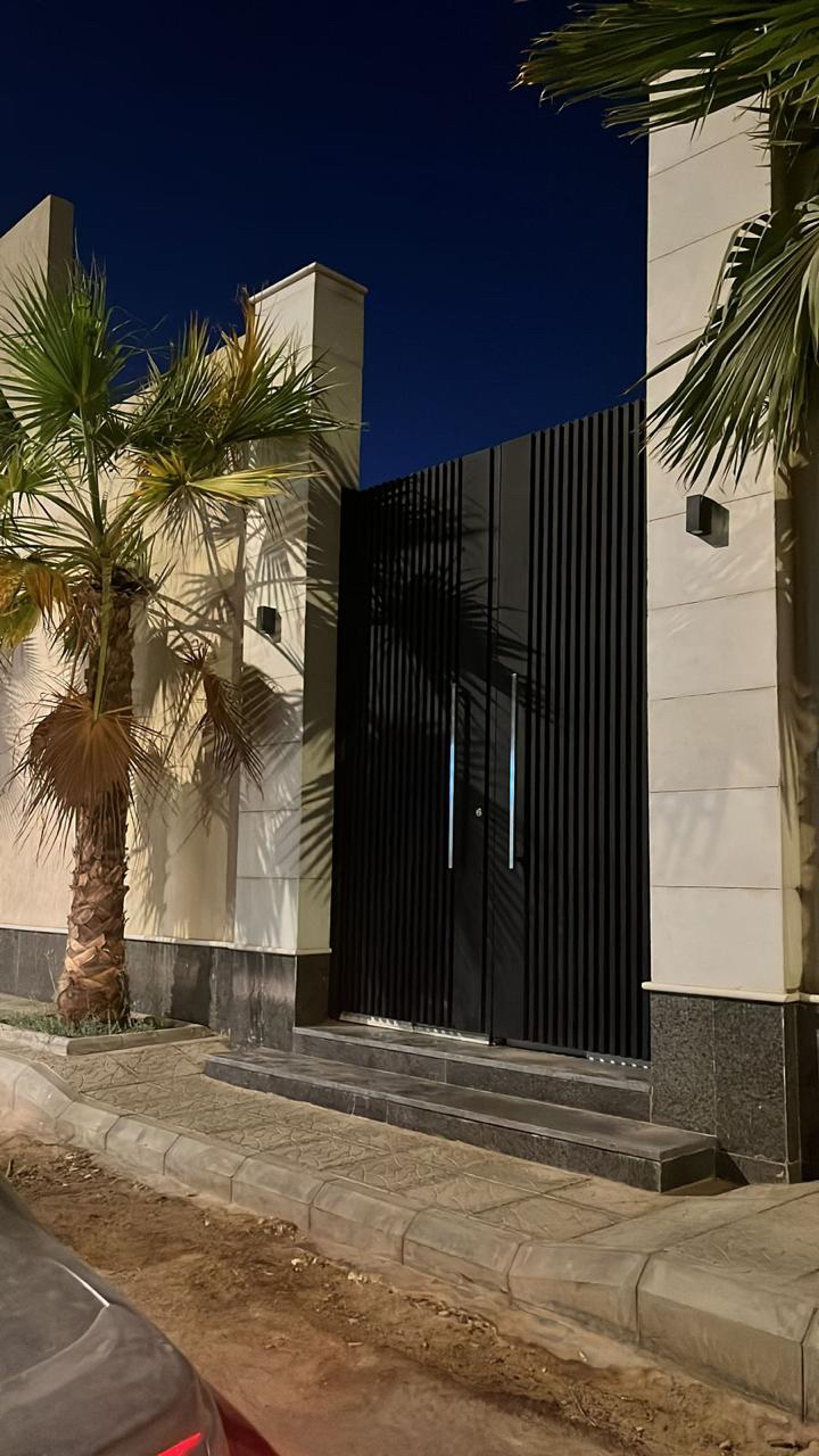https://img.gathern.co/1400x0/1/PgIrTnVZ0E_3IG3wLv1mcvx2ajLrcjaL.jpg