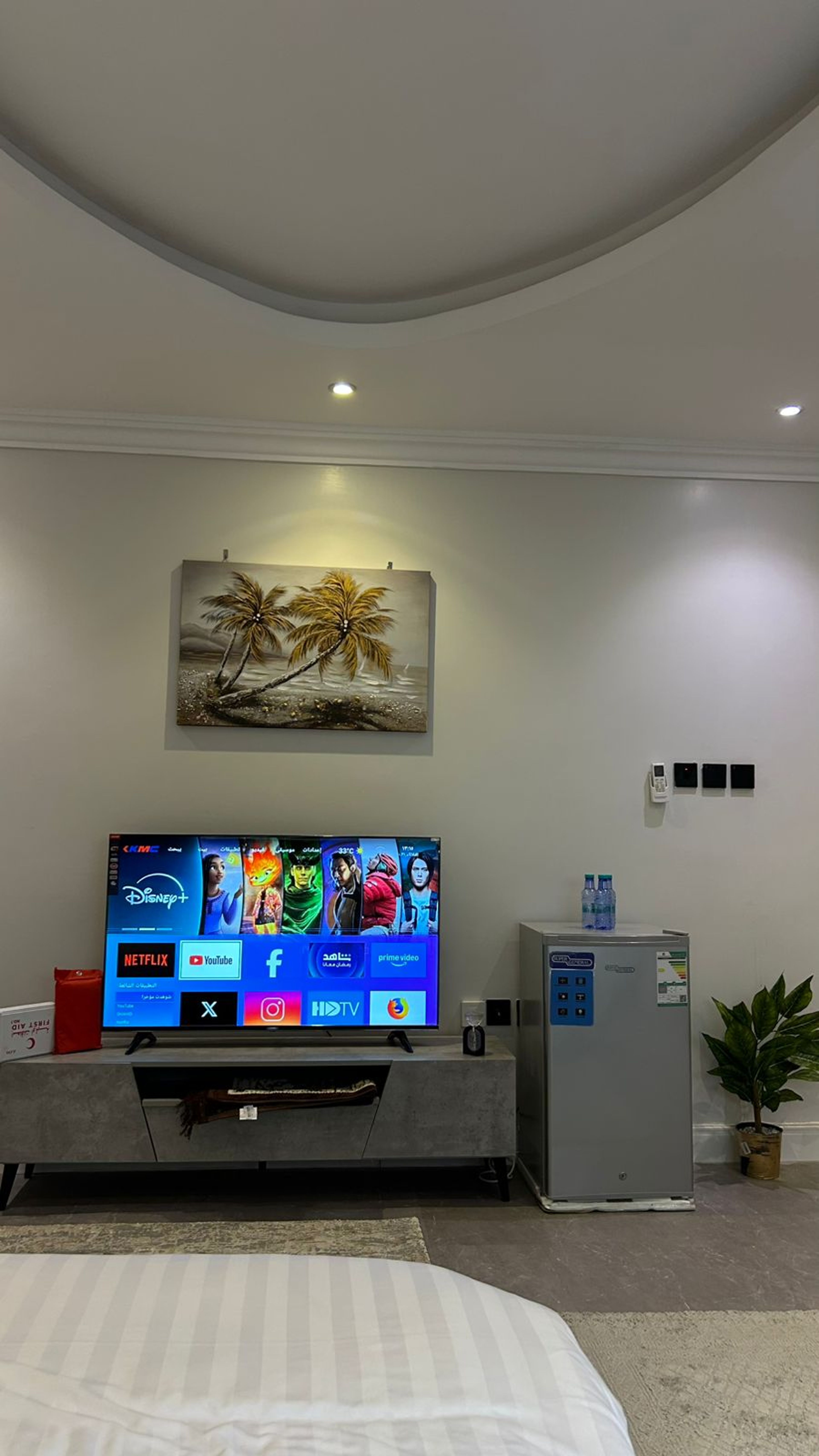 https://img.gathern.co/1400x0/1/PnLkR_H-seT-rSyXsxSOK8gsd2K4BNrb.jpeg