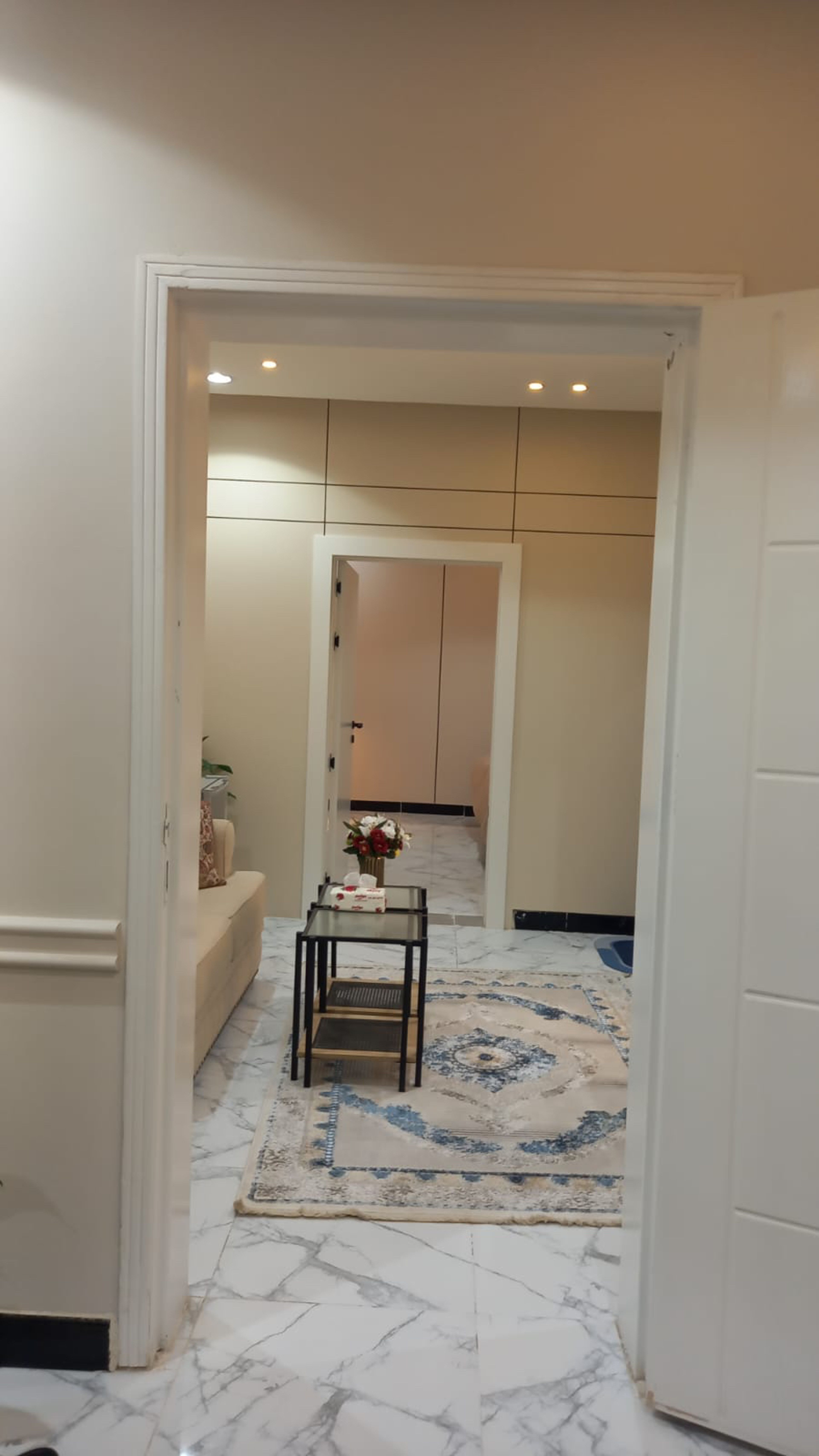 https://img.gathern.co/1400x0/1/QItUBa6rraKdEti30V5f8hOOG-mRzPG-.jpg