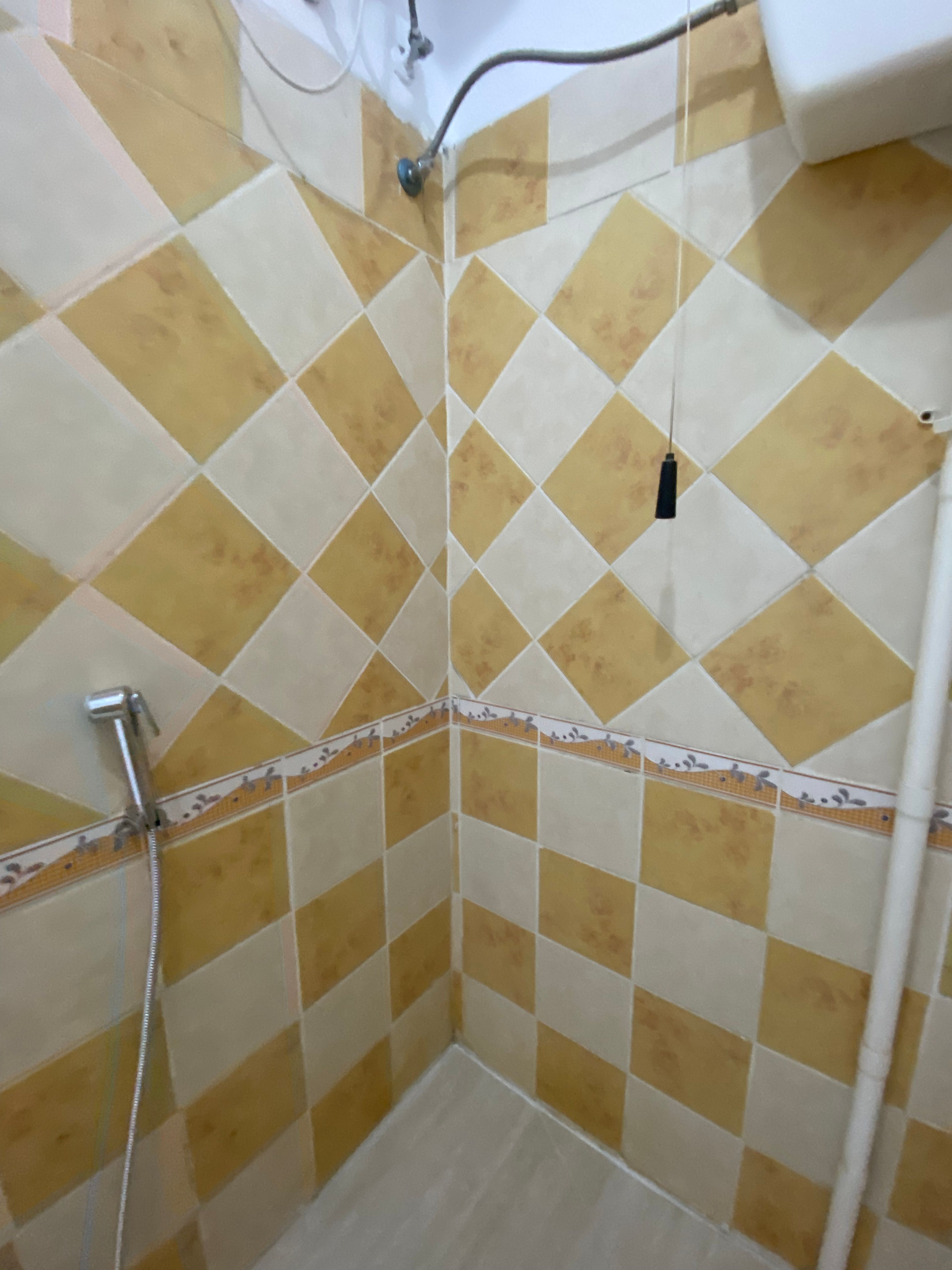 https://img.gathern.co/1400x0/1/QRgYhVIy65Cn4P7vS37i7ZII4TJ8JPyn.jpg