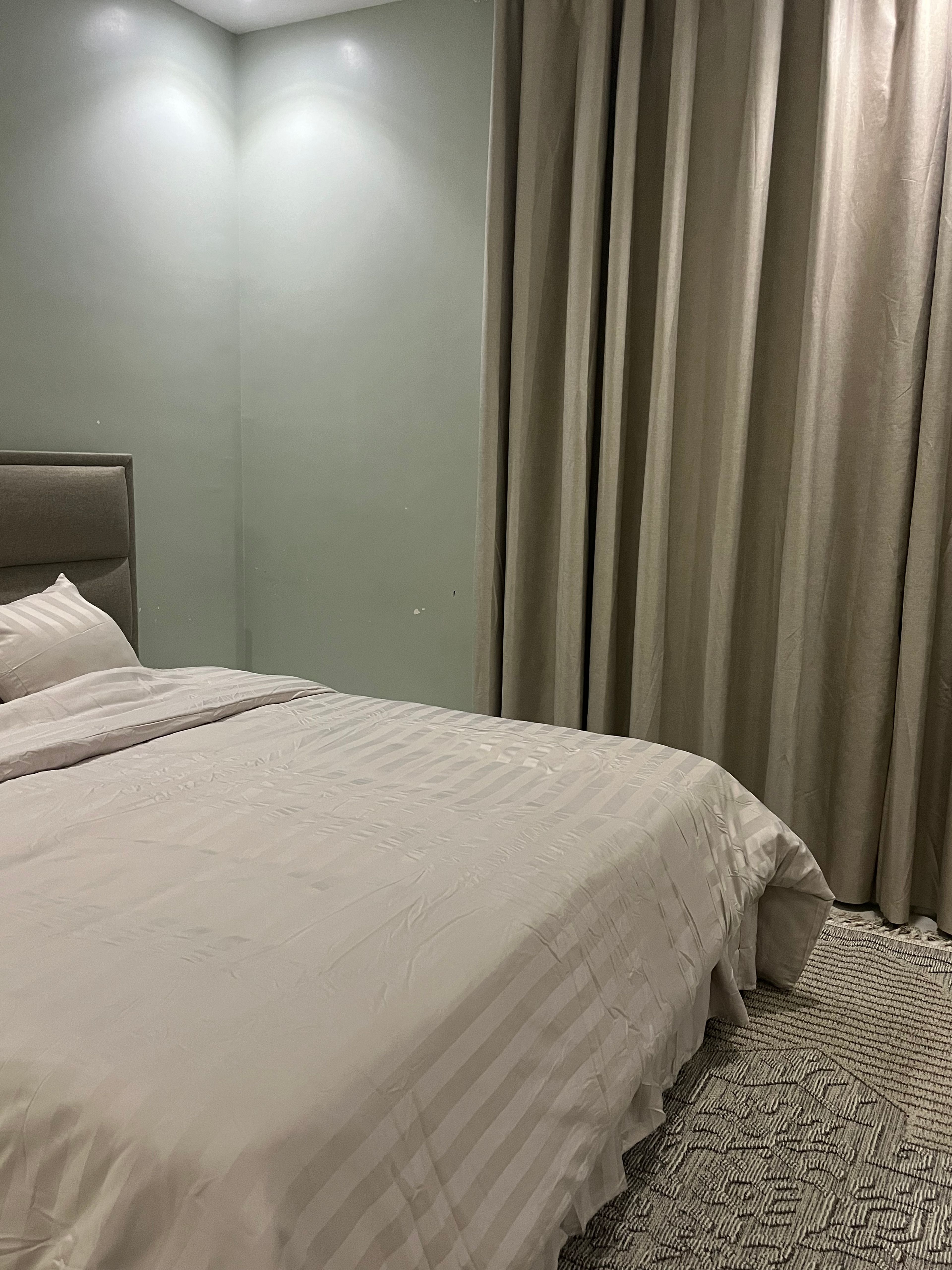 https://img.gathern.co/1024x0/1/RR-exfeKgY2ngvvfgVOTaxOkb3oKE6Mt.jpg
