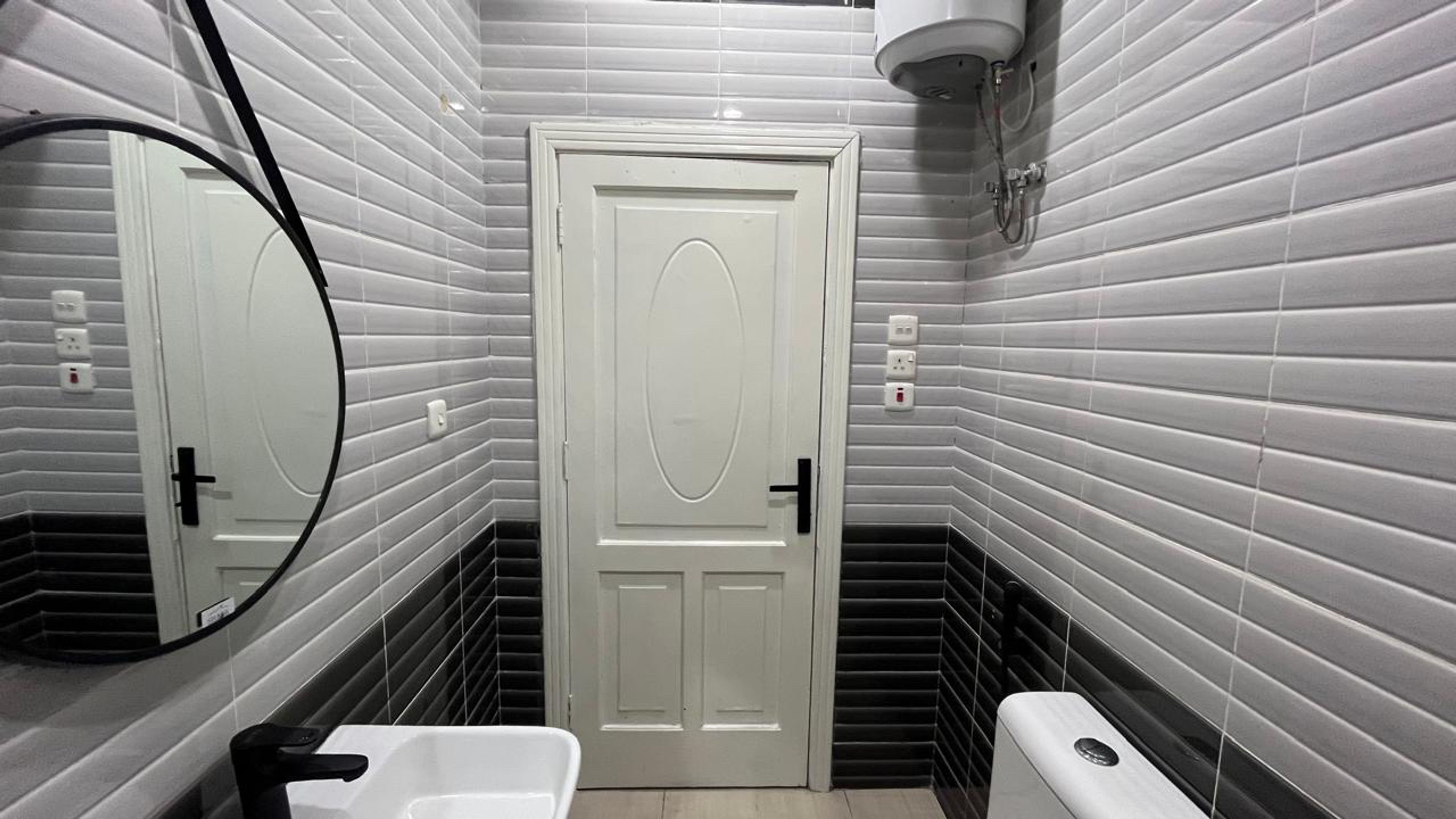 https://img.gathern.co/1024x0/1/S-KiK6Zj6nWwG5DxY2e_a3fOm5Dnfzu1.jpg