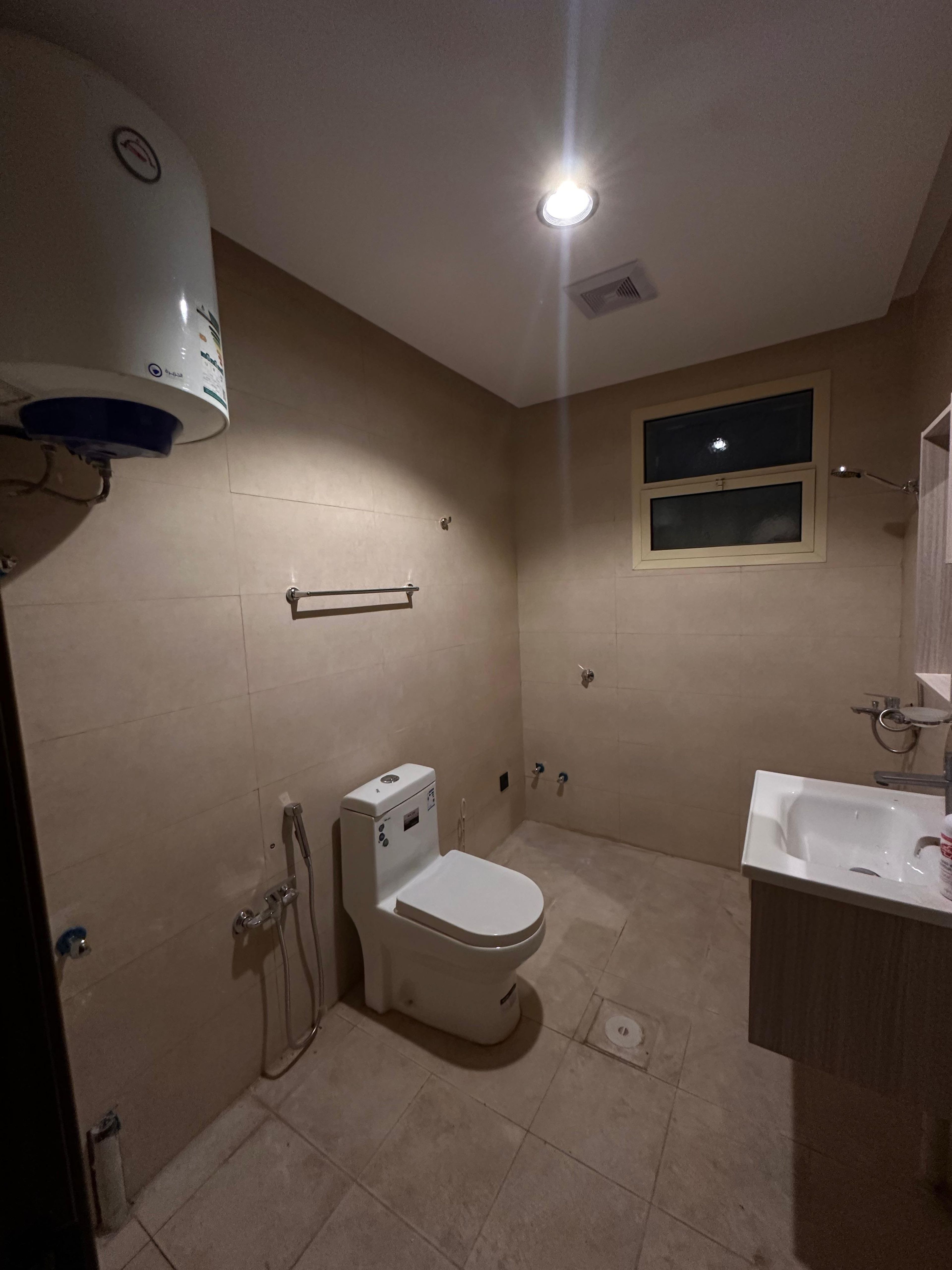 https://img.gathern.co/1400x0/1/SZ4WIIesBOge2jK-WXydXHAPAG1wA6Dk.jpg