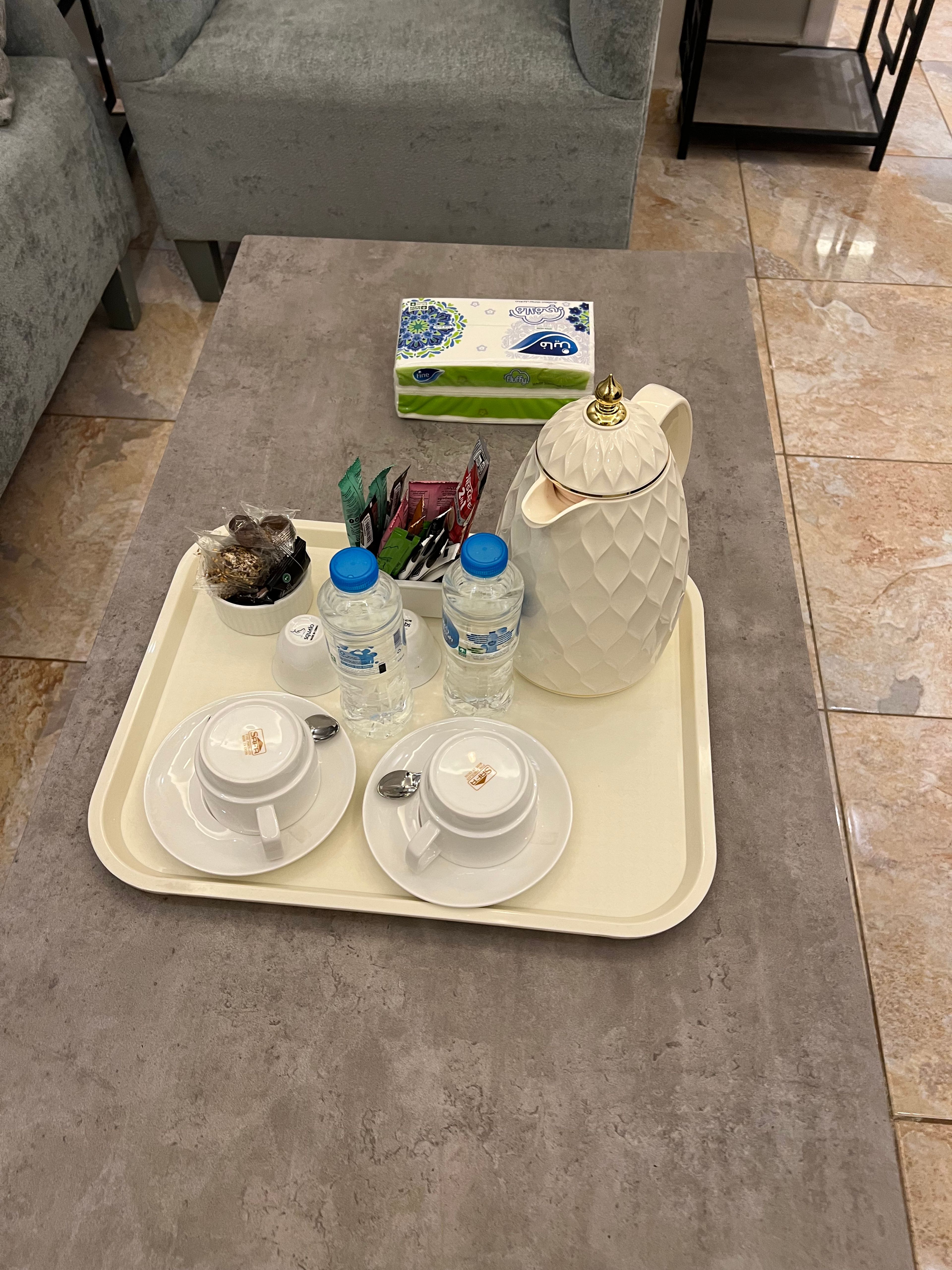 https://img.gathern.co/1400x0/1/SeoVn7W069XNzu-2QCOYpzY82TeXXaV_.jpg