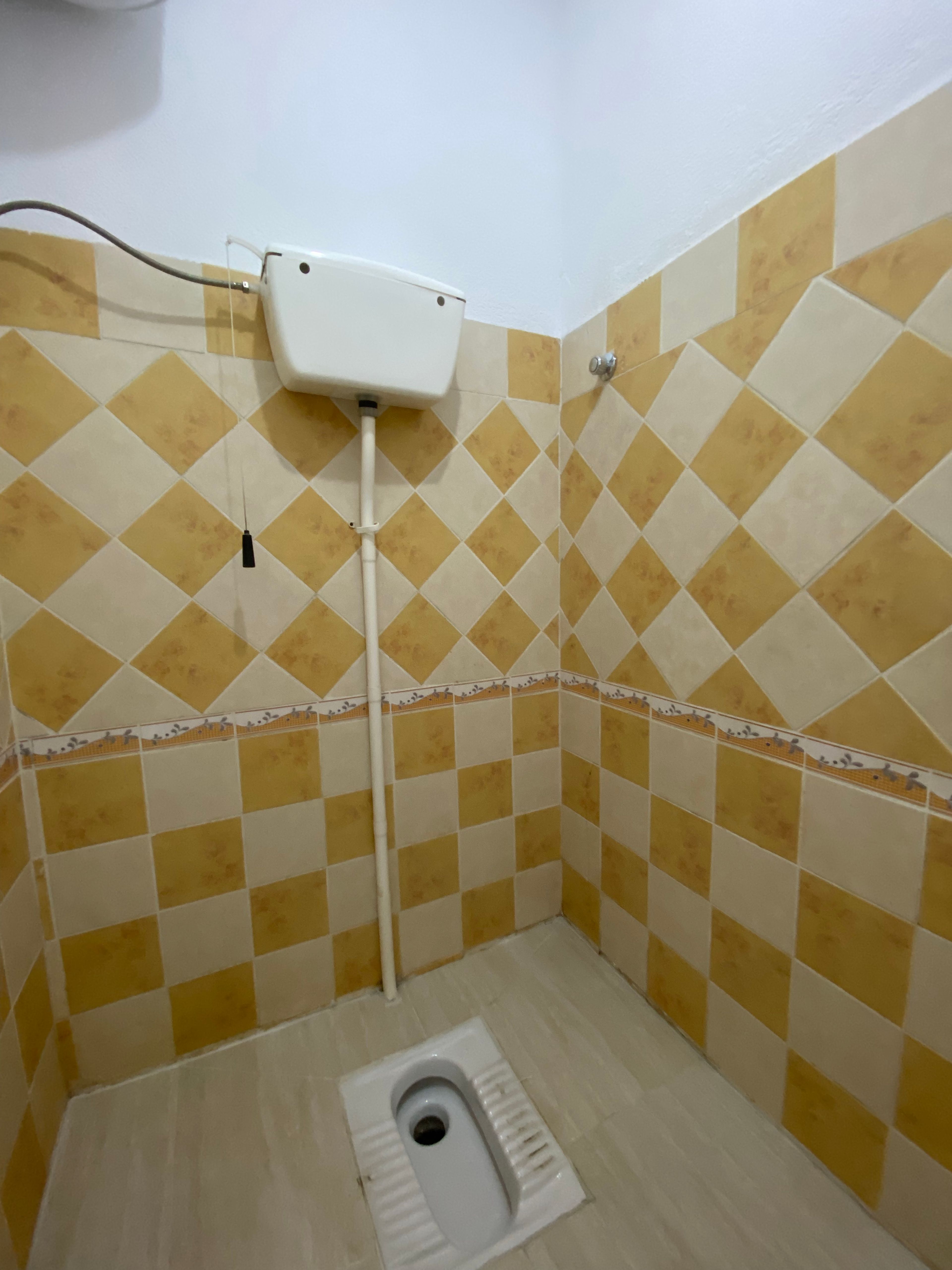 https://img.gathern.co/1400x0/1/Shsa8gseGrqHJ3HhN6ergXLuxevVogna.jpg