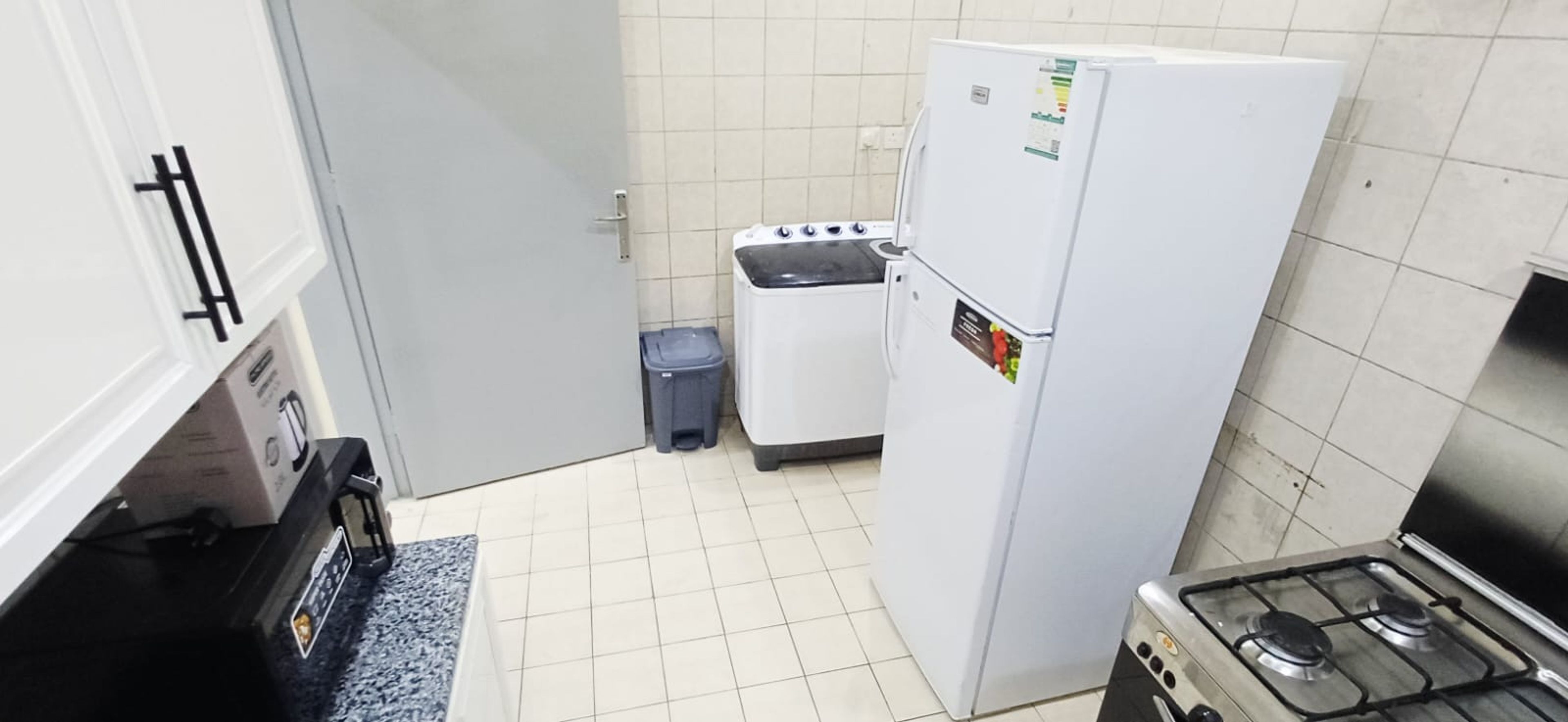 https://img.gathern.co/1400x0/1/SjQt2sns6CfijgT5SQDSx8a2SWM-6aP1.jpeg
