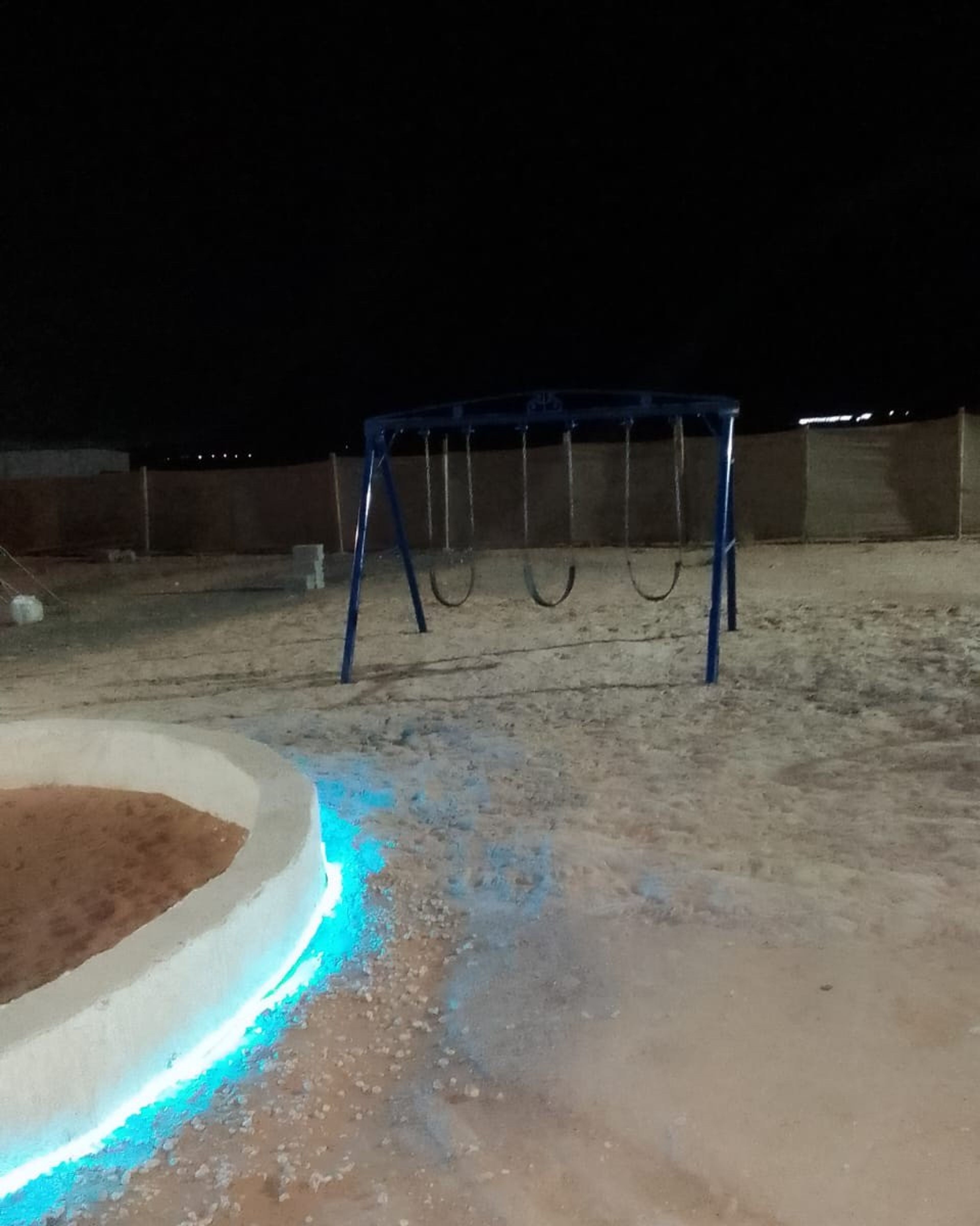 https://img.gathern.co/1400x0/1/TnhNrfUvqFfom2hDTnDNb8ryZ2tbEGtJ.jpg