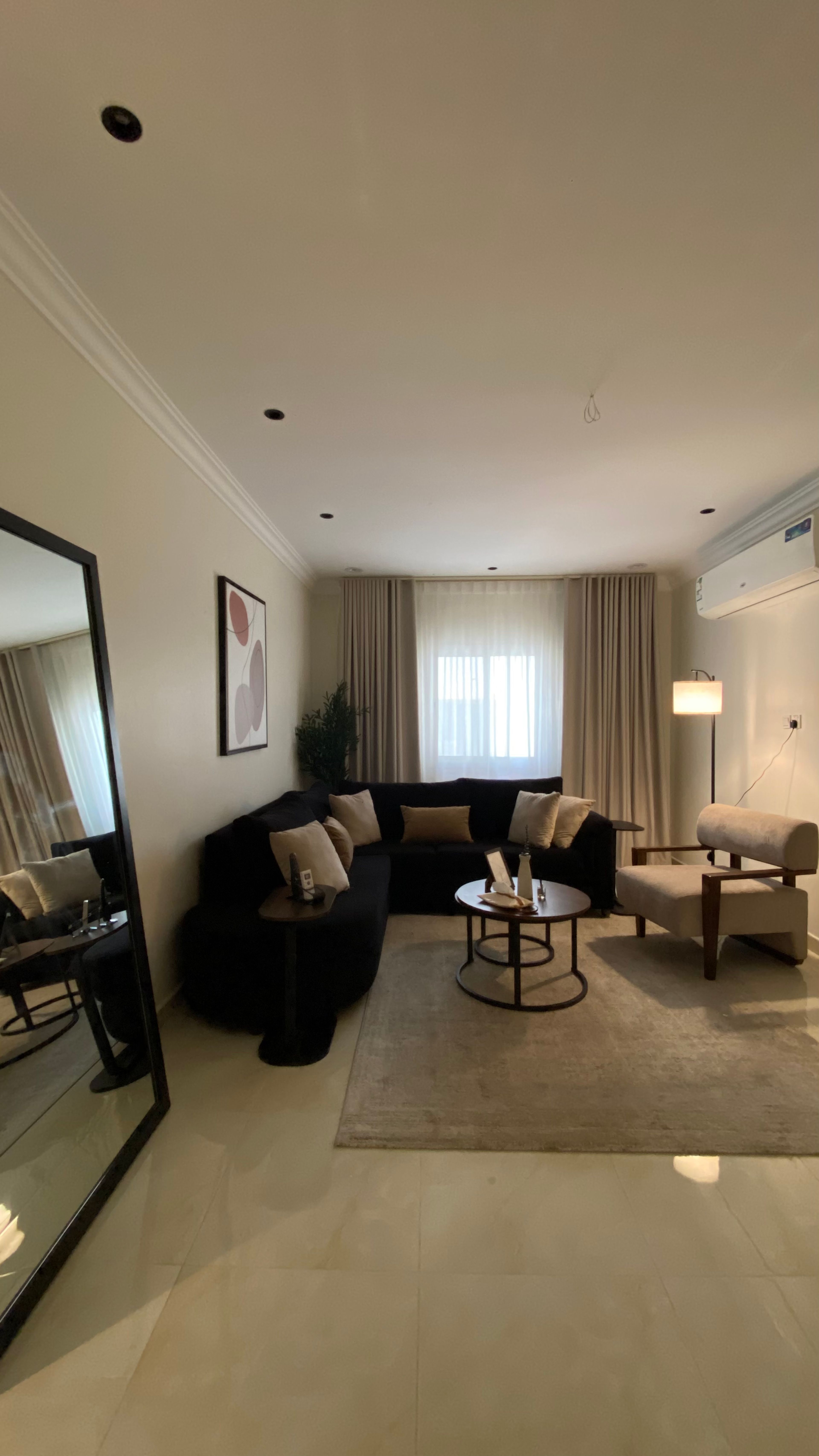 https://img.gathern.co/1400x0/1/UKnSLxbFb5jDPvDMjotuxRdtK2ML-2FB.jpg