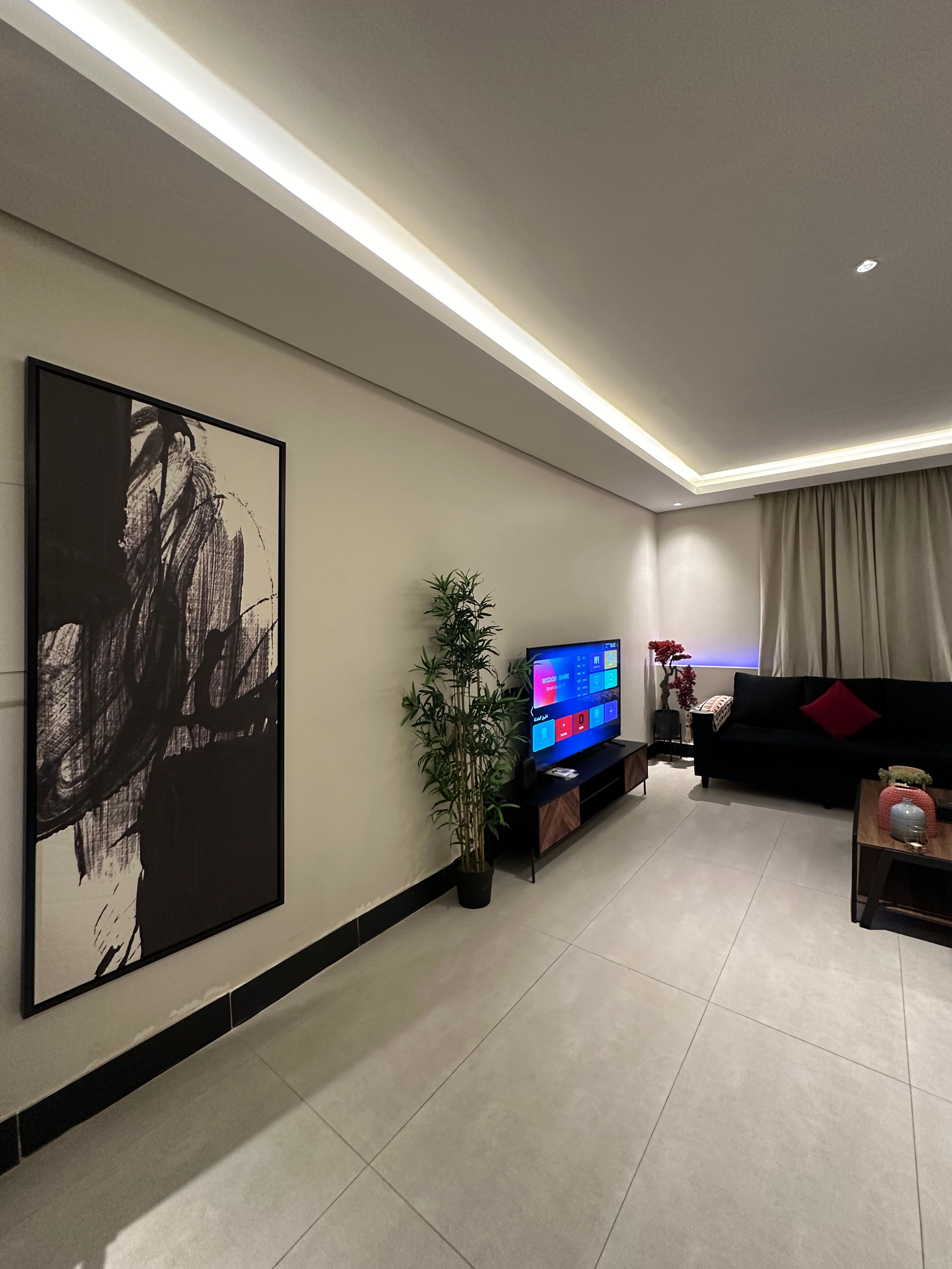 https://img.gathern.co/1400x0/1/V031zGQA2V55MP2oZ-Lvv8XpsrLz2xT3.jpg