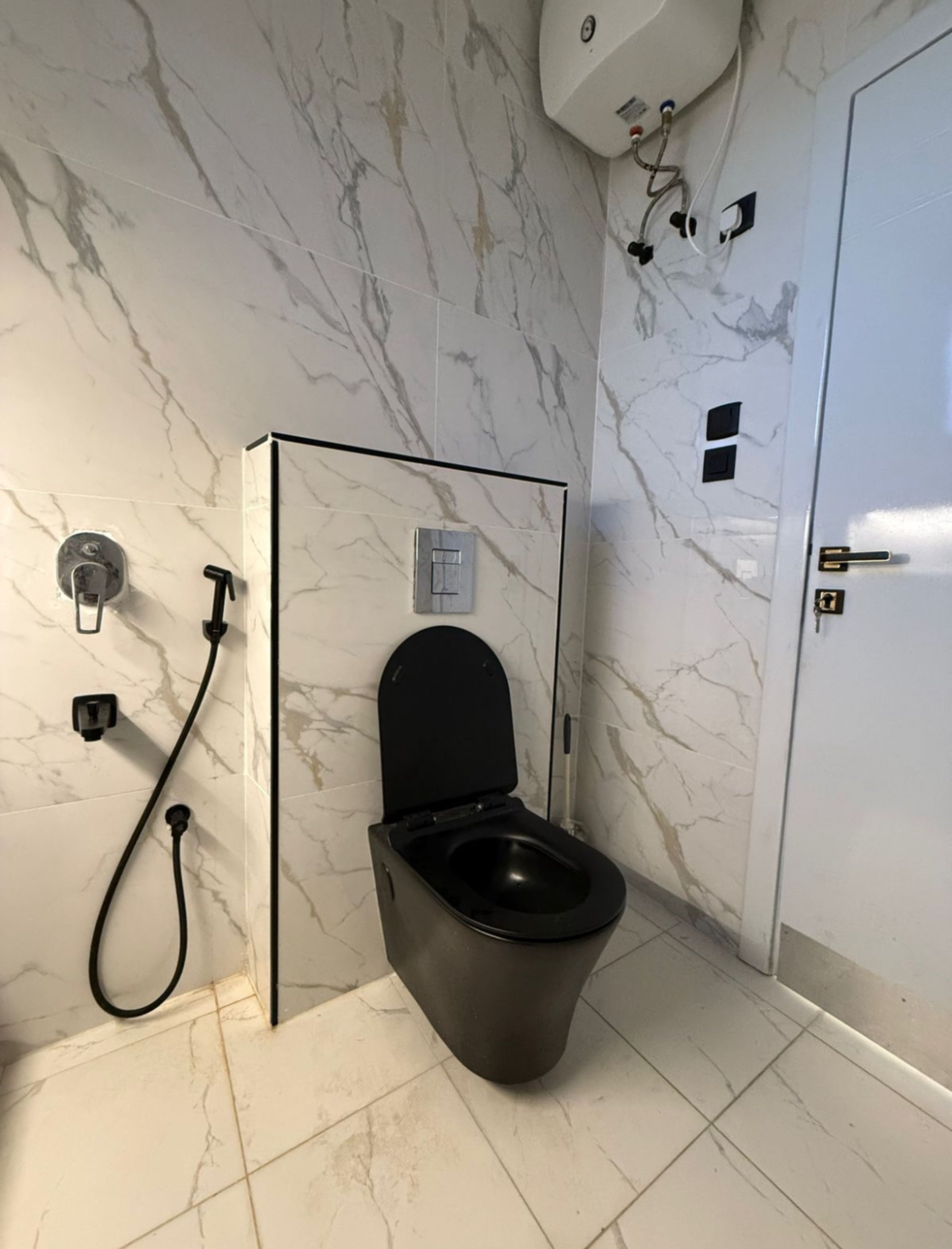 https://img.gathern.co/1400x0/1/VXYt-KkMqlqJDNkfsxM1aDS3gNRYzk-A.jpg