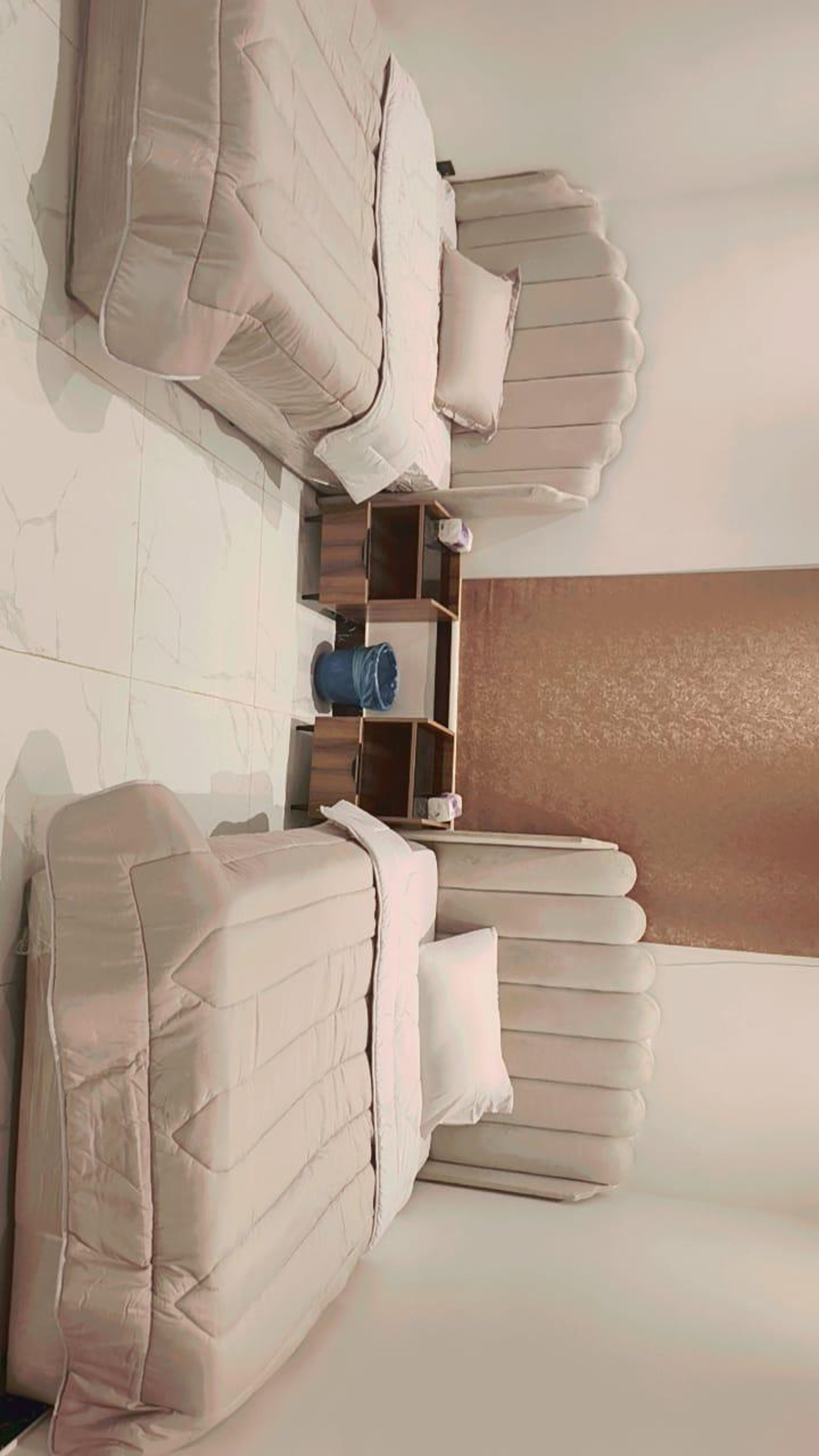 https://img.gathern.co/1024x0/1/Vh8YUcceuTh2WsPNmrW3NbABLZaoc3D7.jpeg
