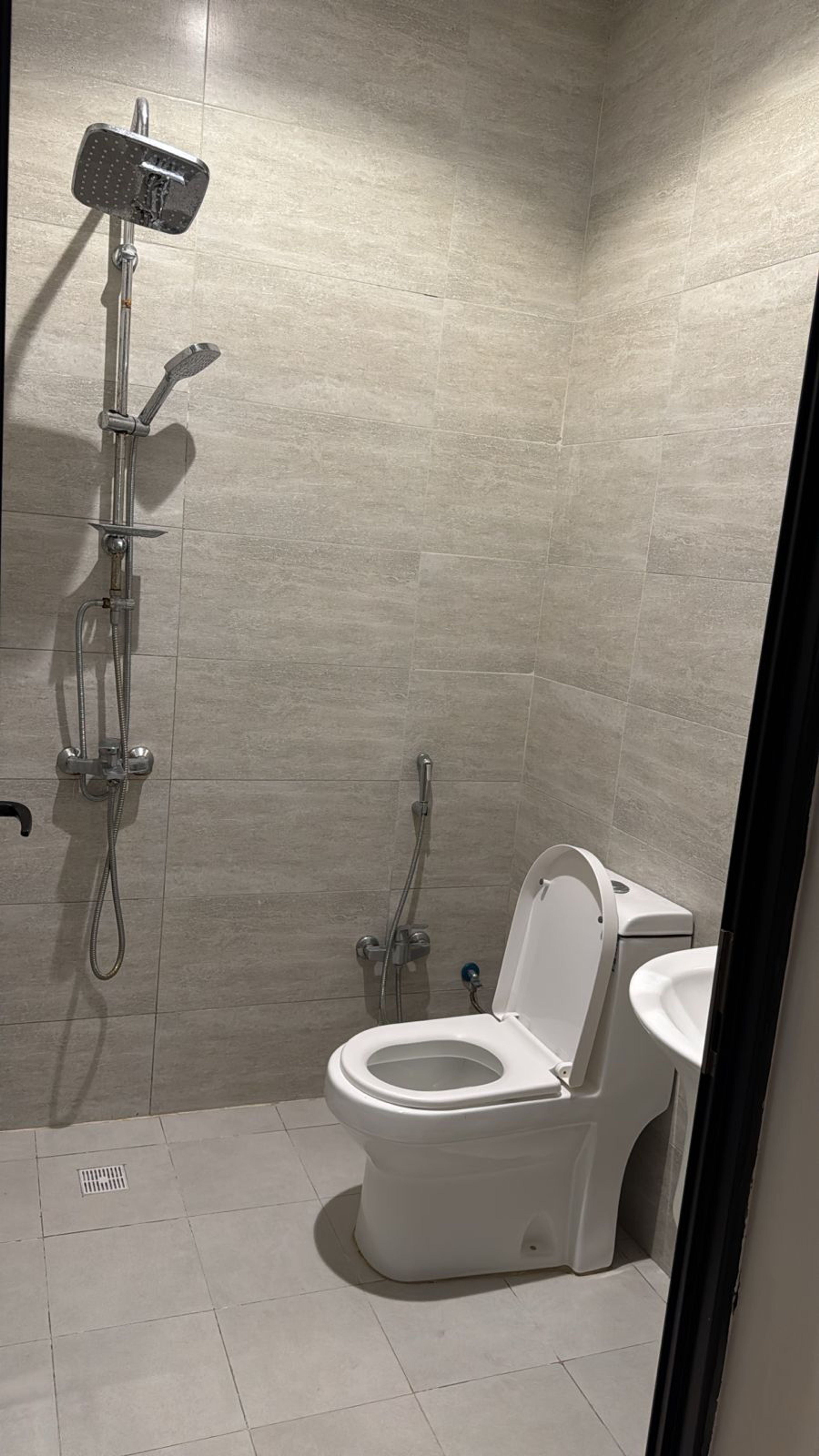 https://img.gathern.co/1400x0/1/Vi6ZOKKaj5GewFz8WrpXyTL5CSMGovf9.jpg