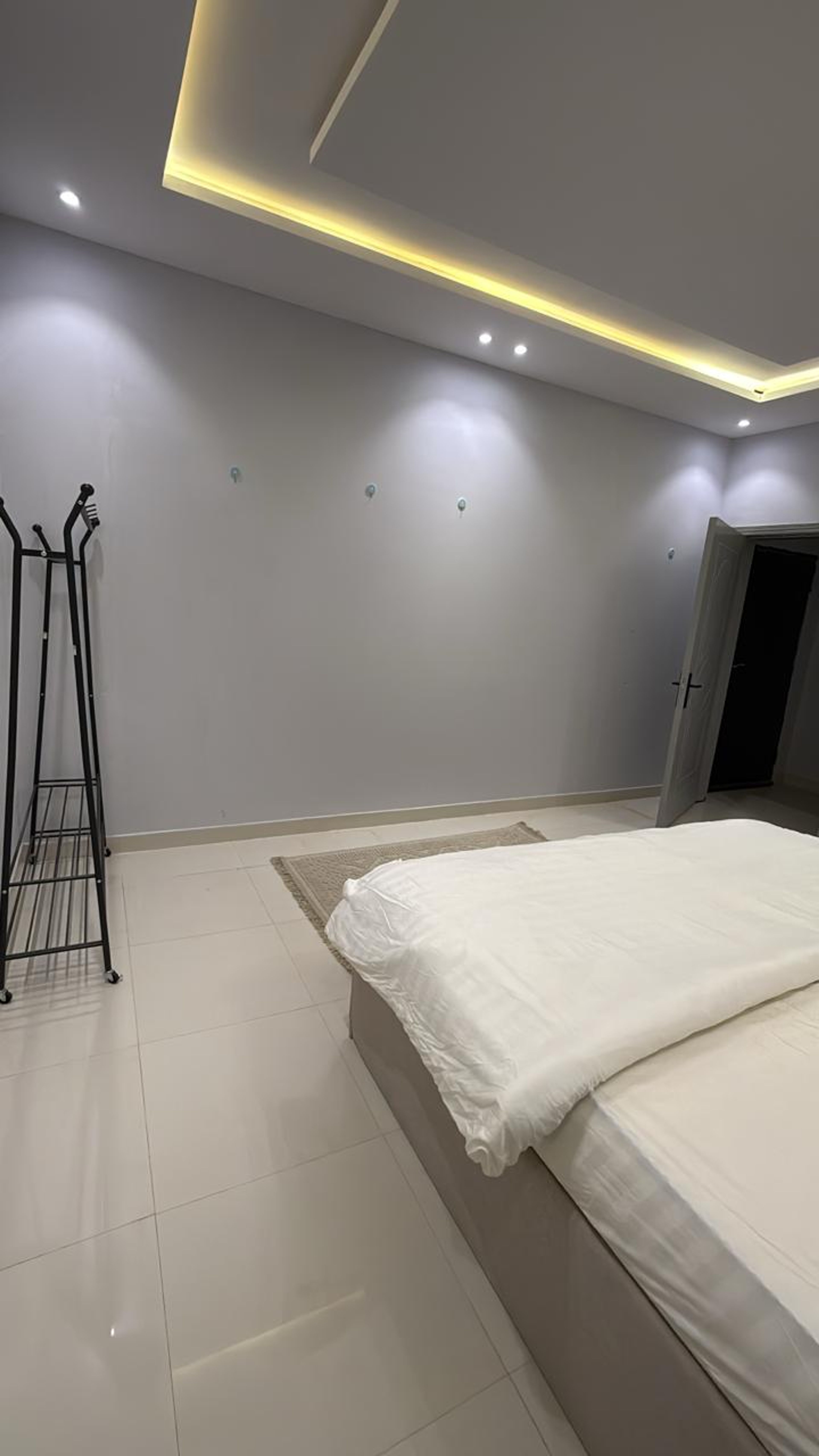 https://img.gathern.co/1400x0/1/VrmhayRwLnIWSuJijCkJ7iRguKqul1Mg.jpeg