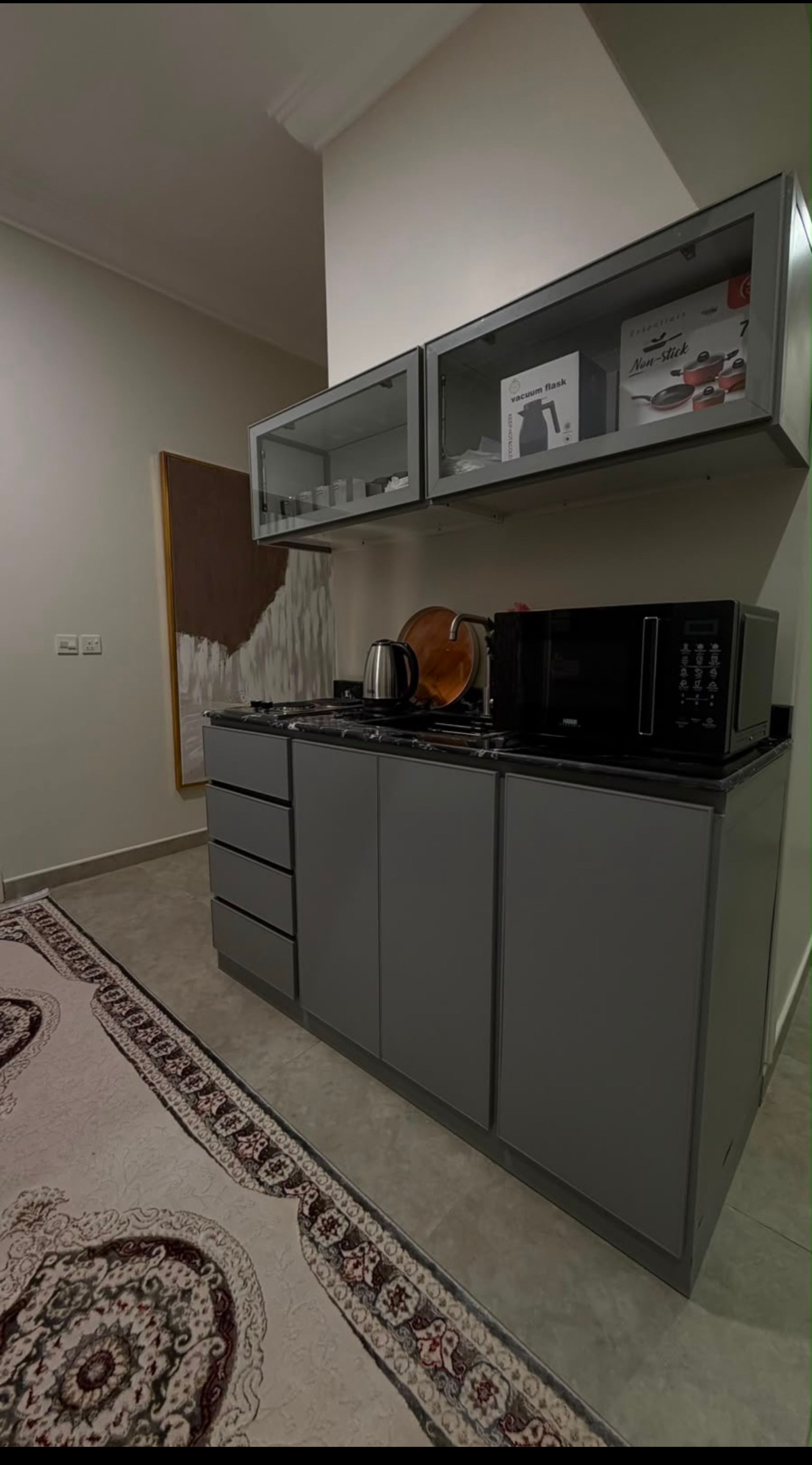 https://img.gathern.co/1024x0/1/VtTZAhSgph-GT-bXcovERXquz2hXjCl7.jpg