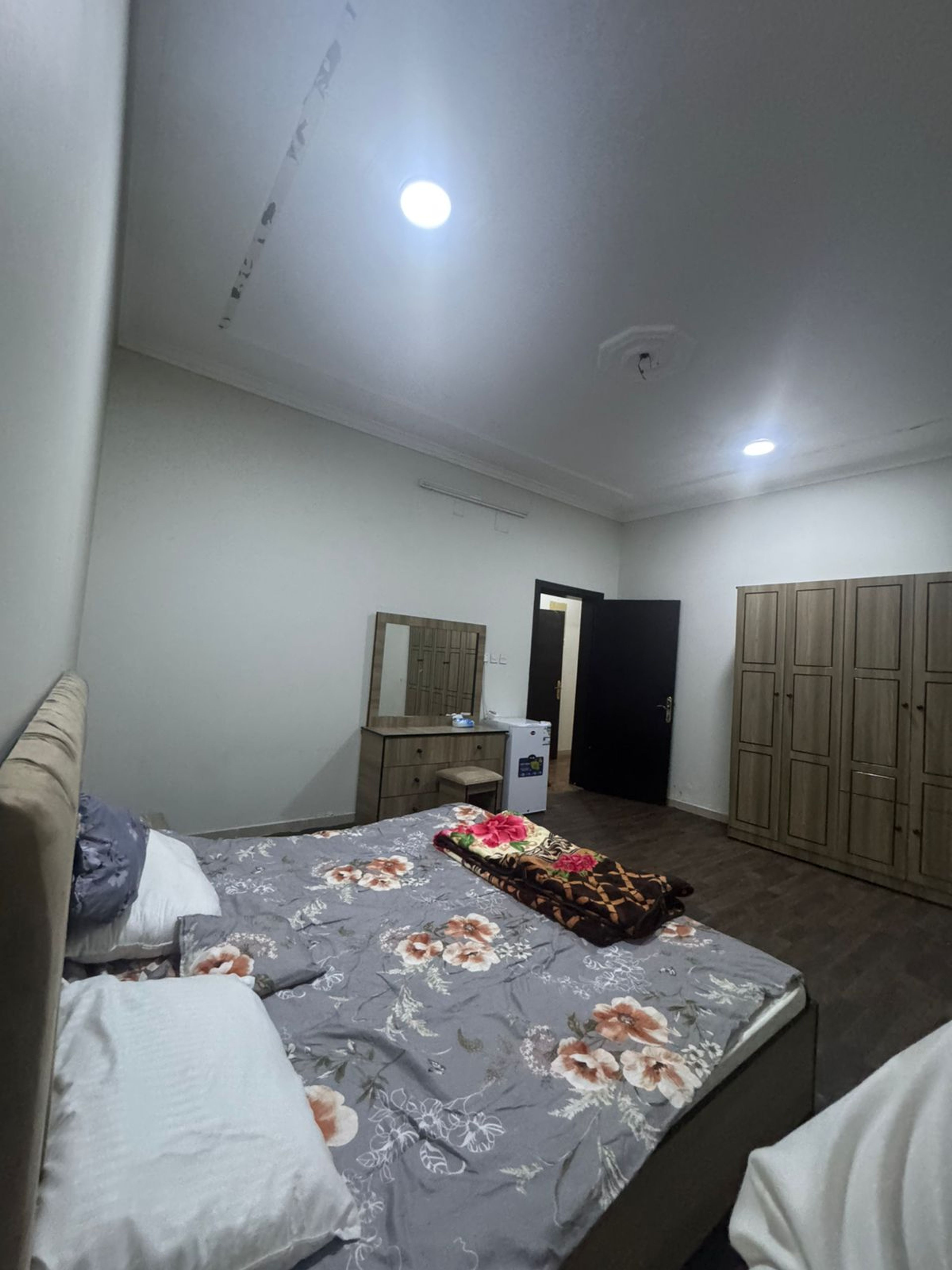 https://img.gathern.co/1400x0/1/W129E-hzxFwph5CRI0nMG-kMAj4-hFhp.jpg