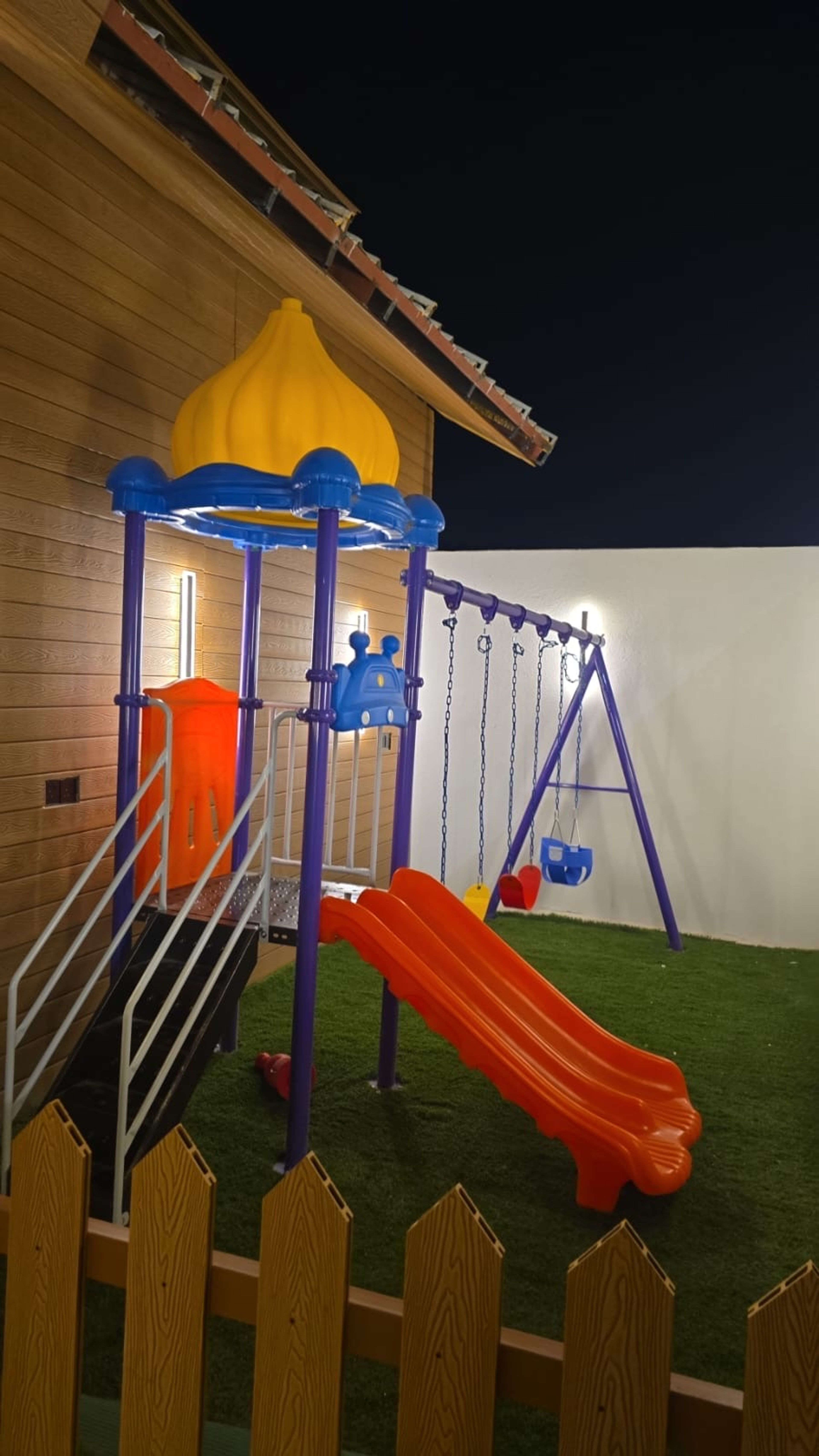 https://img.gathern.co/1024x0/1/WLWkqK-W_5qGApbEk0PrpVMqU8upVJca.jpg