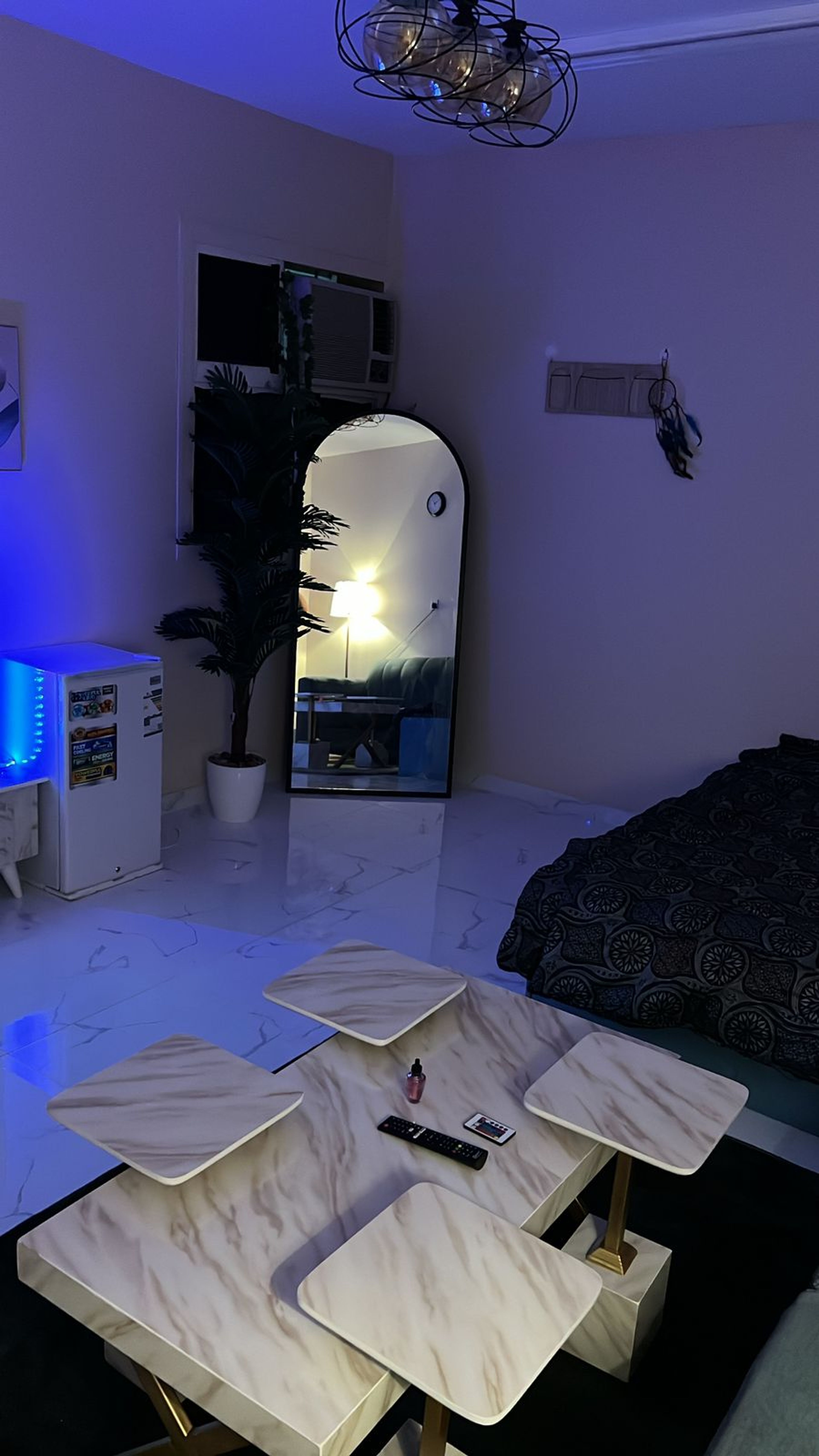 https://img.gathern.co/1024x0/1/WssCSAt___IjUyK5BJhBC4Dhg0iMARZt.jpeg