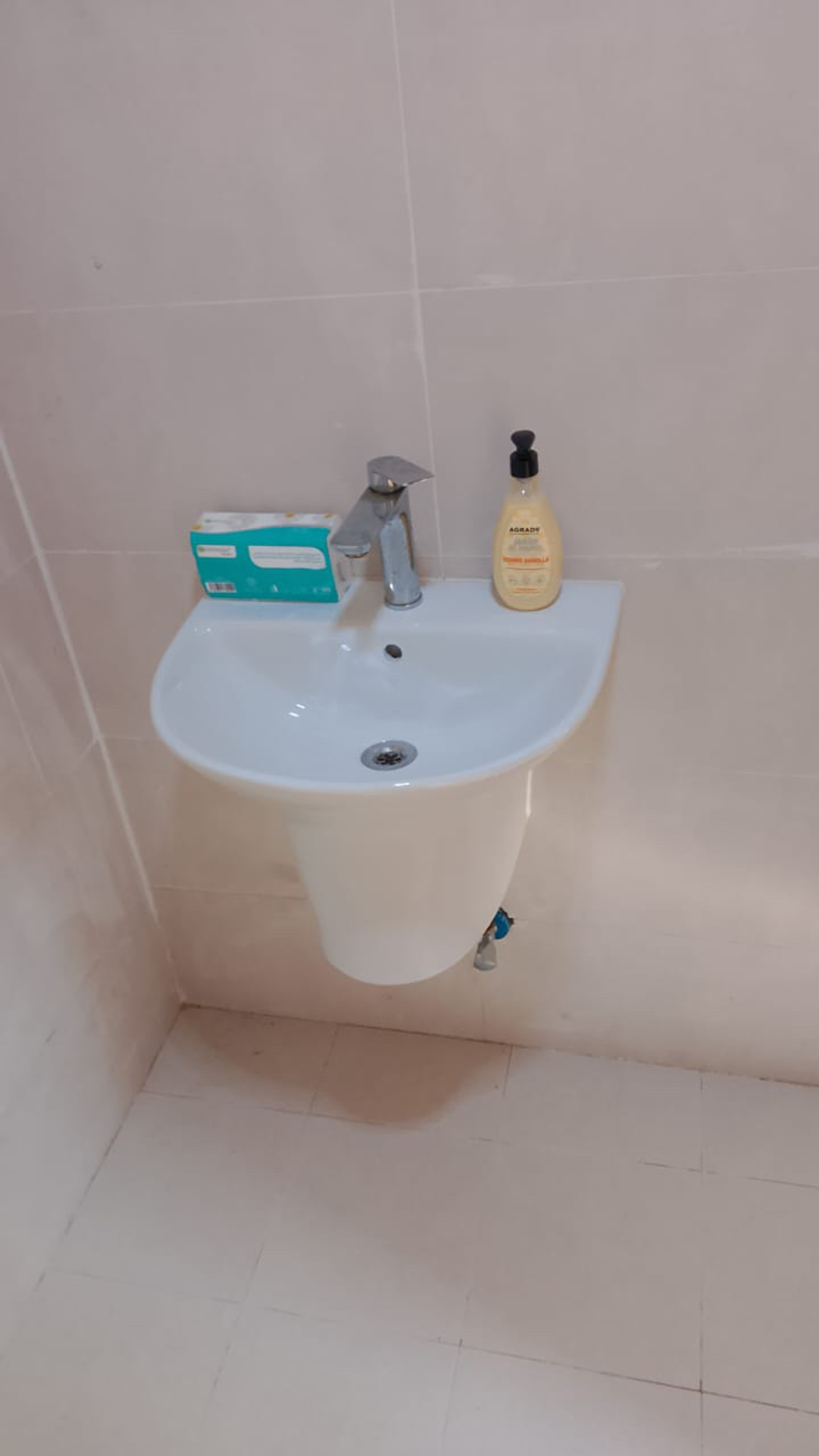 https://img.gathern.co/1400x0/1/WzjbJuaOSSavoltqikt-OtjNHI1zsXhw.jpg