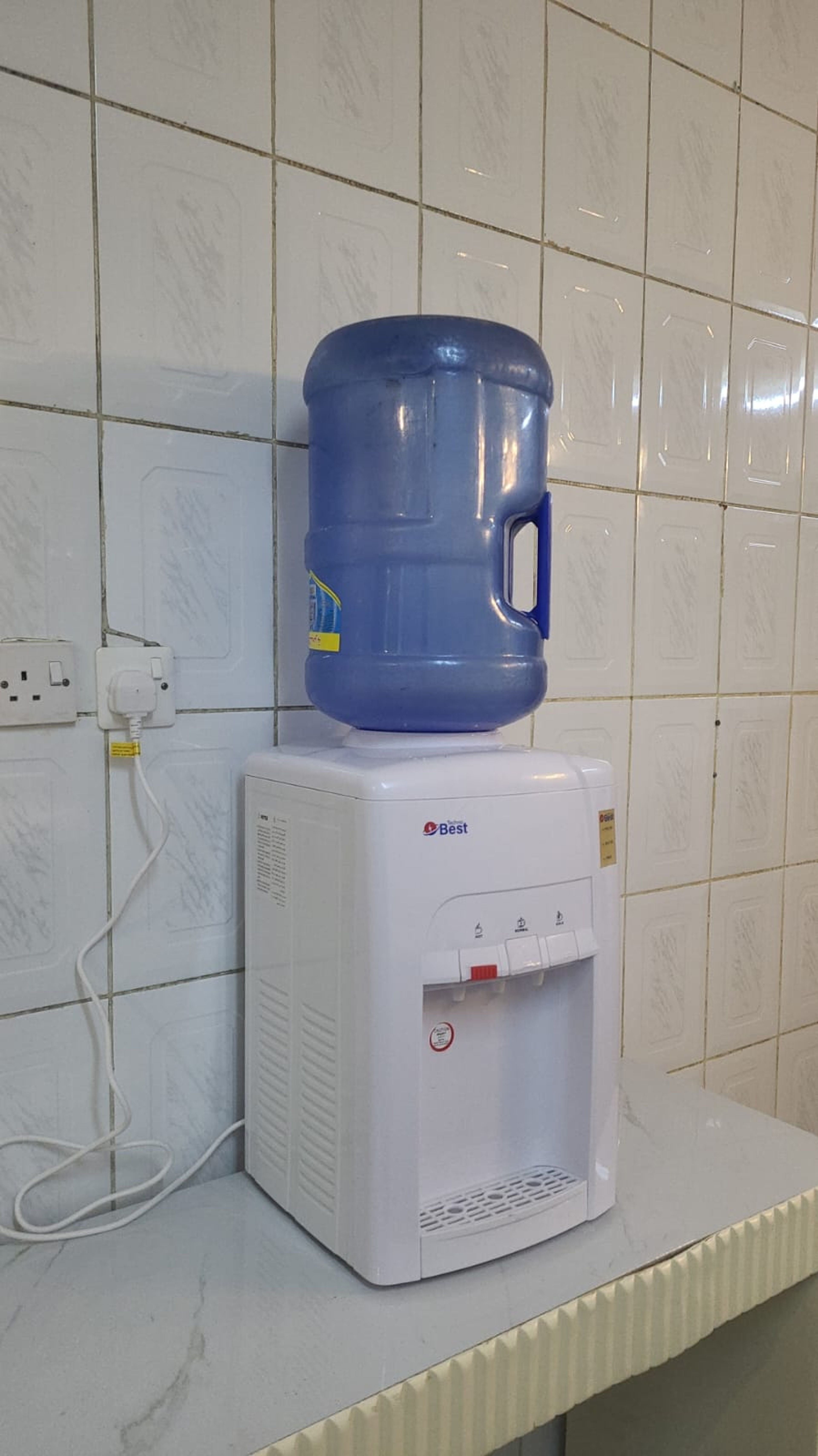 https://img.gathern.co/1400x0/1/X9T8CDCg8j0PMgLHdh3gzUuYU7KRQ5e3.jpeg
