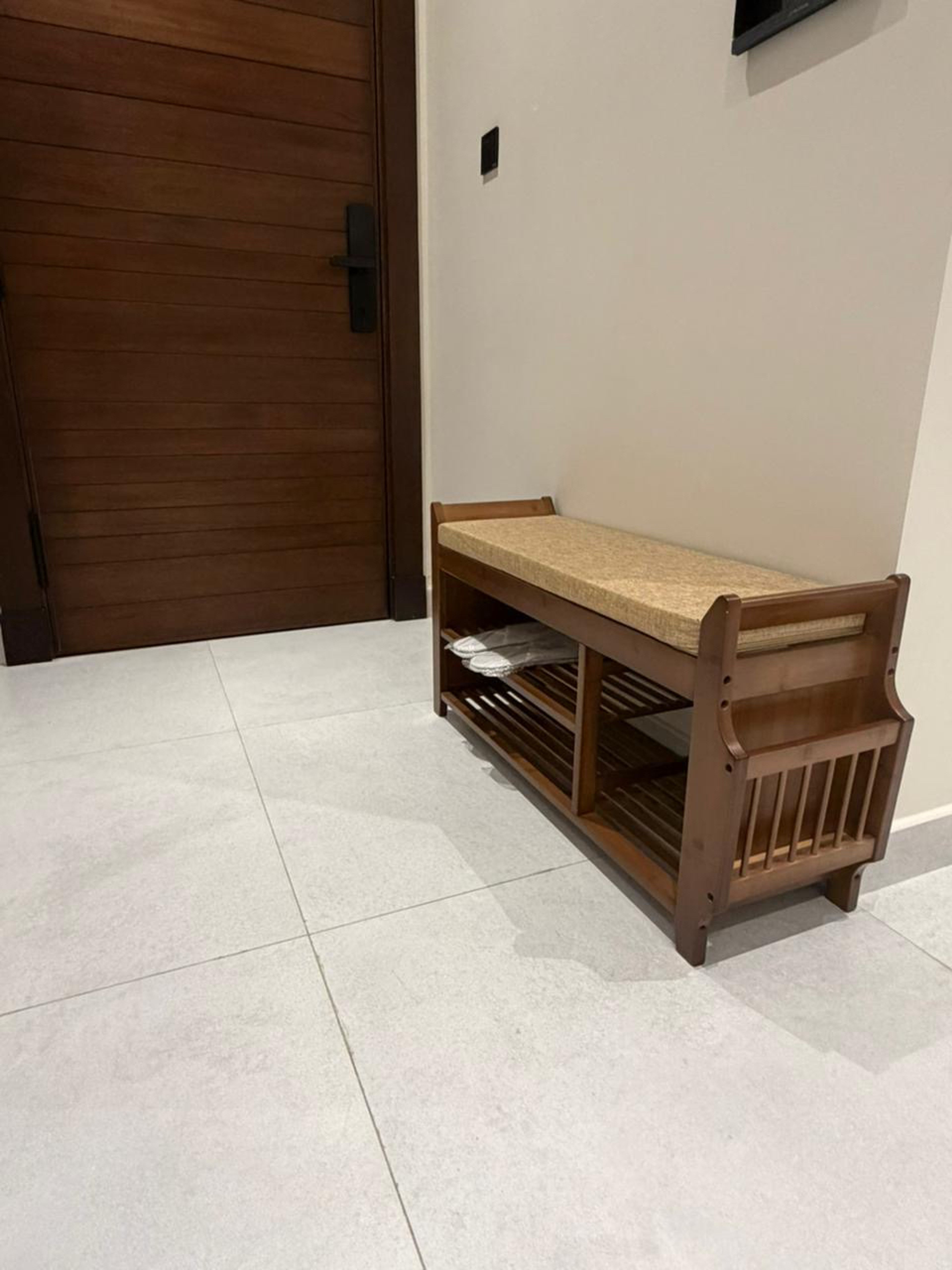 https://img.gathern.co/1400x0/1/XQ9dwZWfjw1sJsxQSikli-AHMEqIOV37.jpg