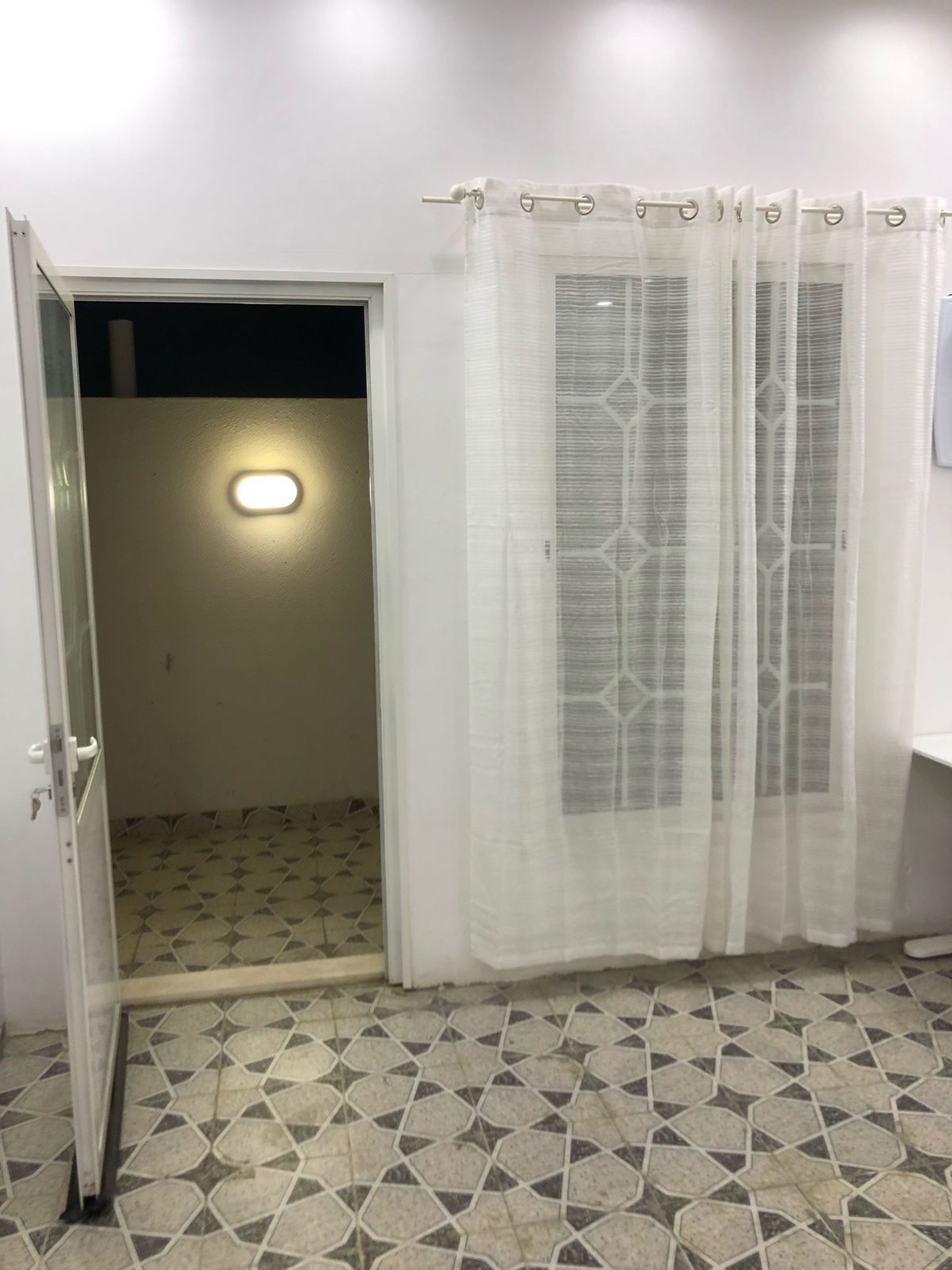 https://img.gathern.co/1024x0/1/XaUfIiDAA3pPeMyaLqxPRq_zysKW3Qu6.jpg