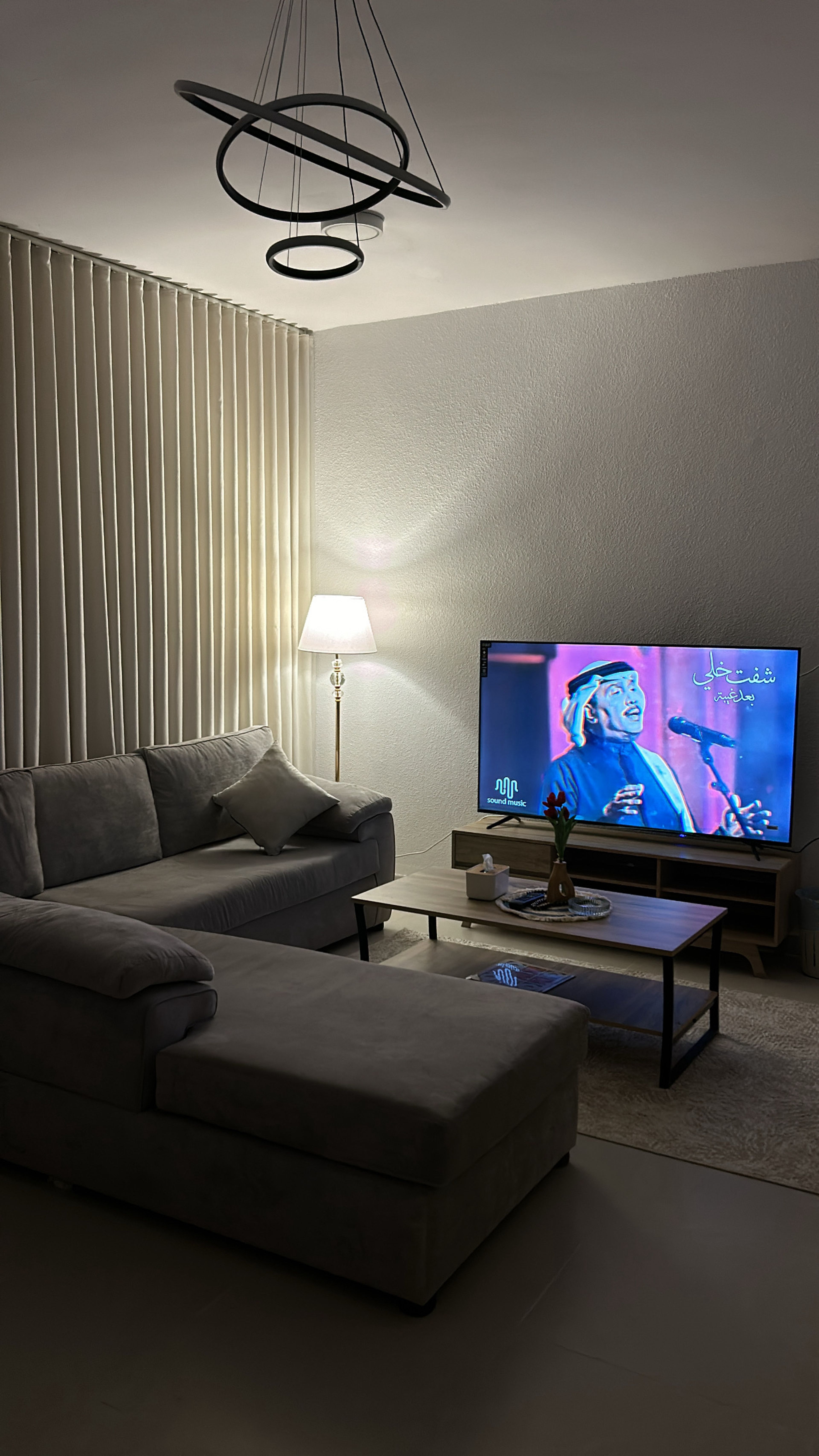 https://img.gathern.co/1400x0/1/XpnIM2XxPGhADRpRwfabvaq5piJnGe-D.jpg