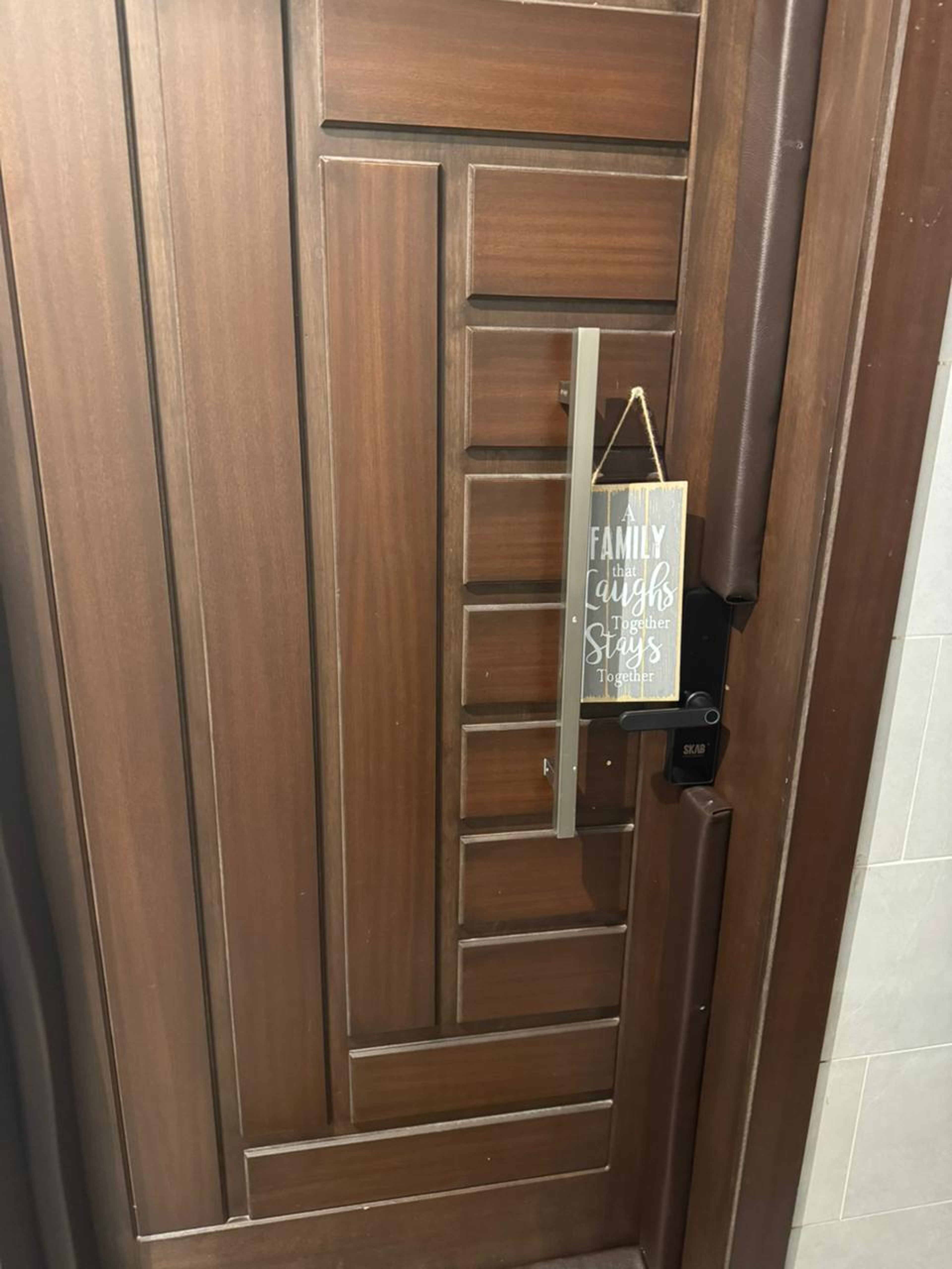 https://img.gathern.co/1400x0/1/YD0yp37dABkrDKvPqaMXwrgUKl-Z72wp.jpeg