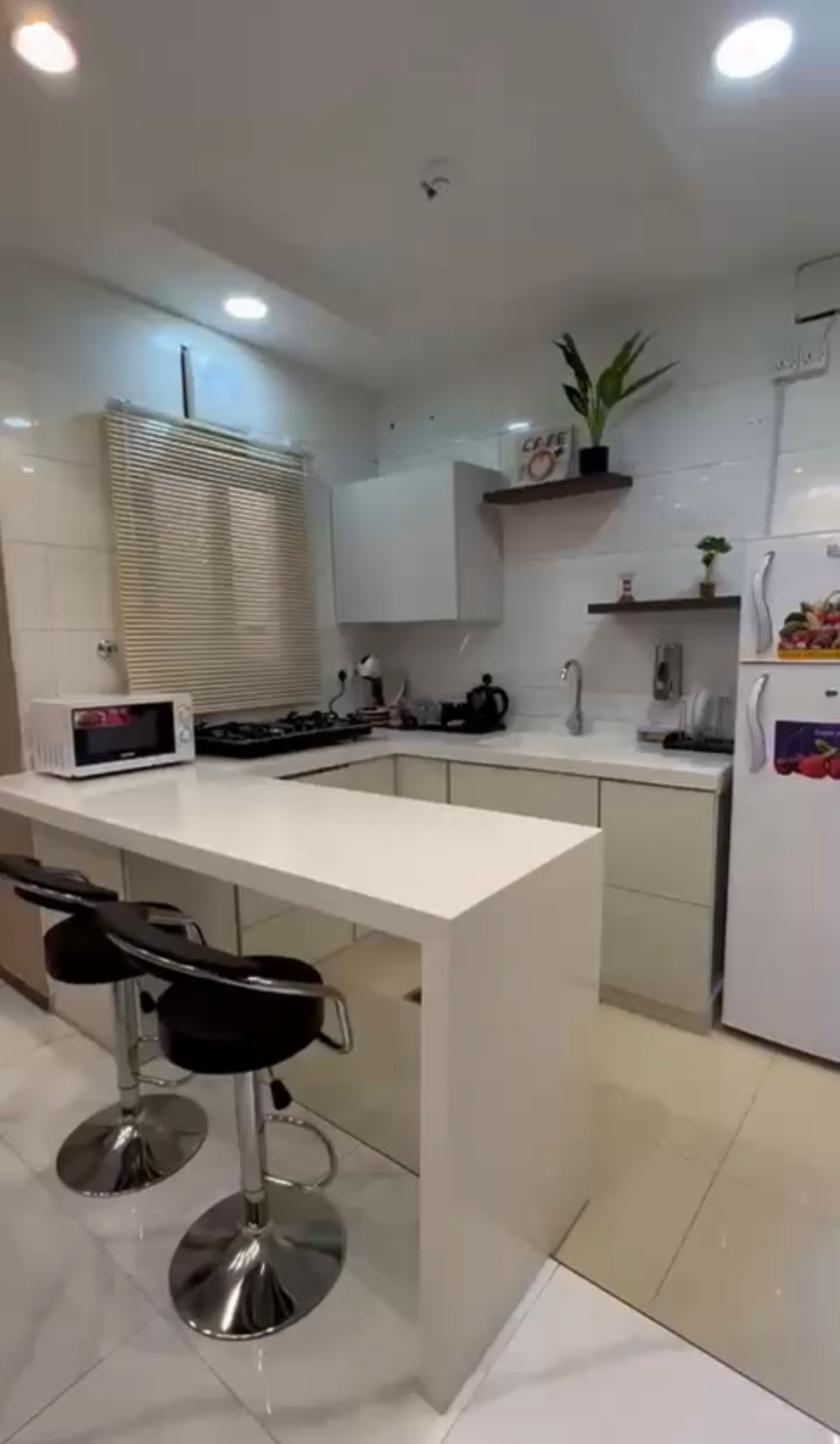 https://img.gathern.co/1024x0/1/Ymvc5FPSIouoXjYd94eN2ShNGpCb0174.jpg