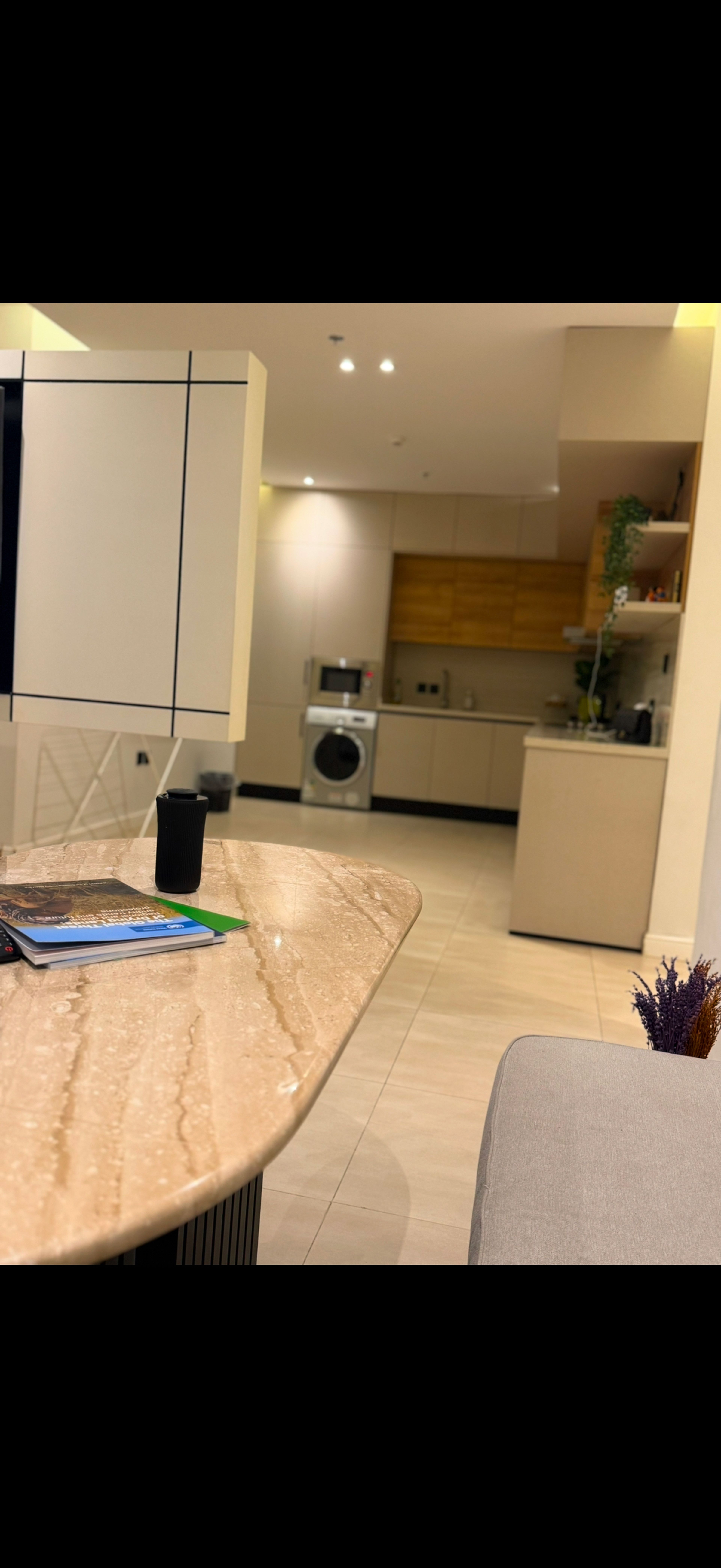 https://img.gathern.co/1400x0/1/Z-SyLoPdvfX32NKN44gRkr6bmXyh7flH.jpg