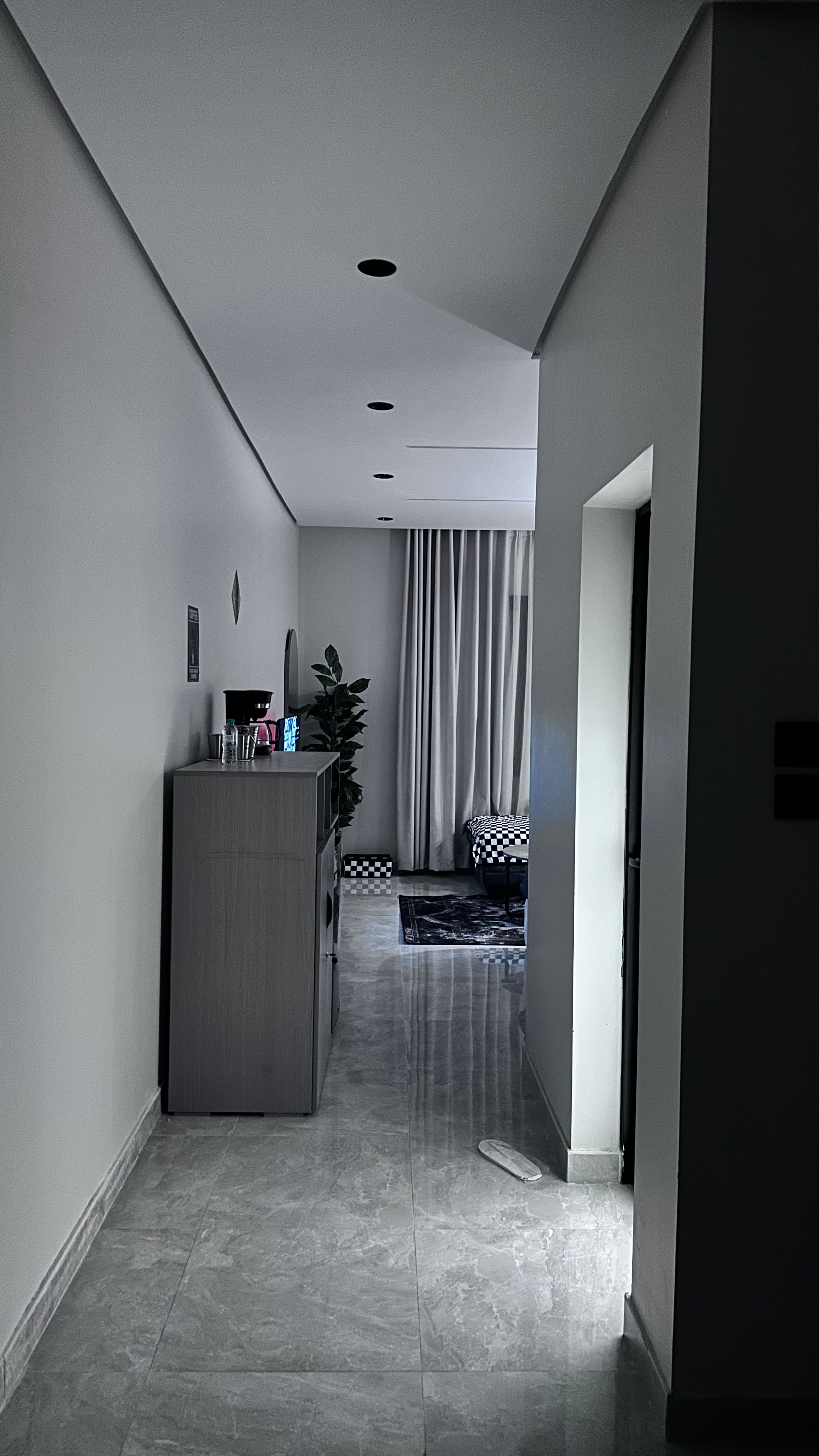 https://img.gathern.co/1400x0/1/ZhZ4bREhR1vd6fpqPhHna3K9DpNezrVG.jpeg