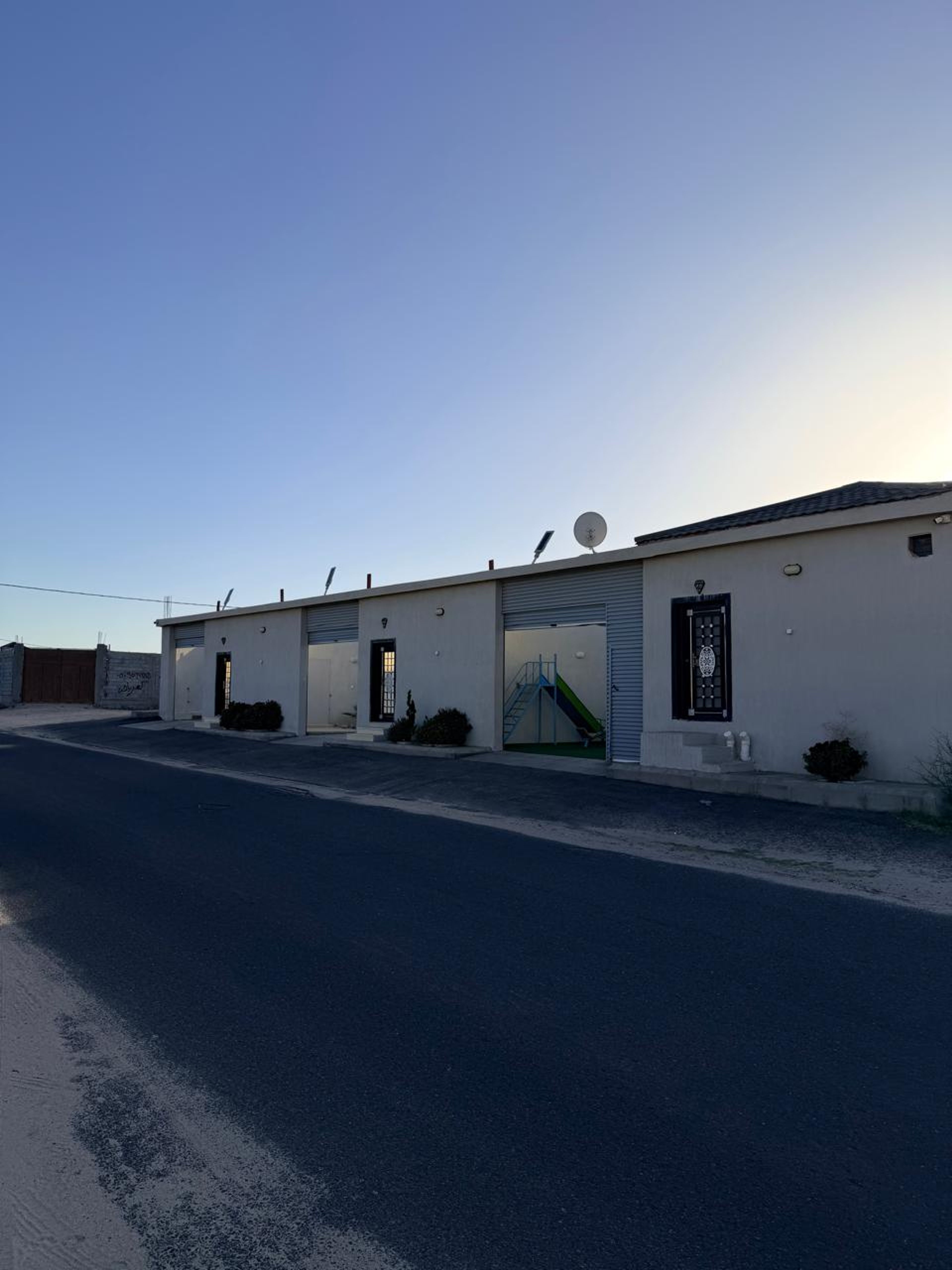 https://img.gathern.co/1400x0/1/ZkTj3wlFHSxtXVjhHwy05nArZjwOuuxa.jpg