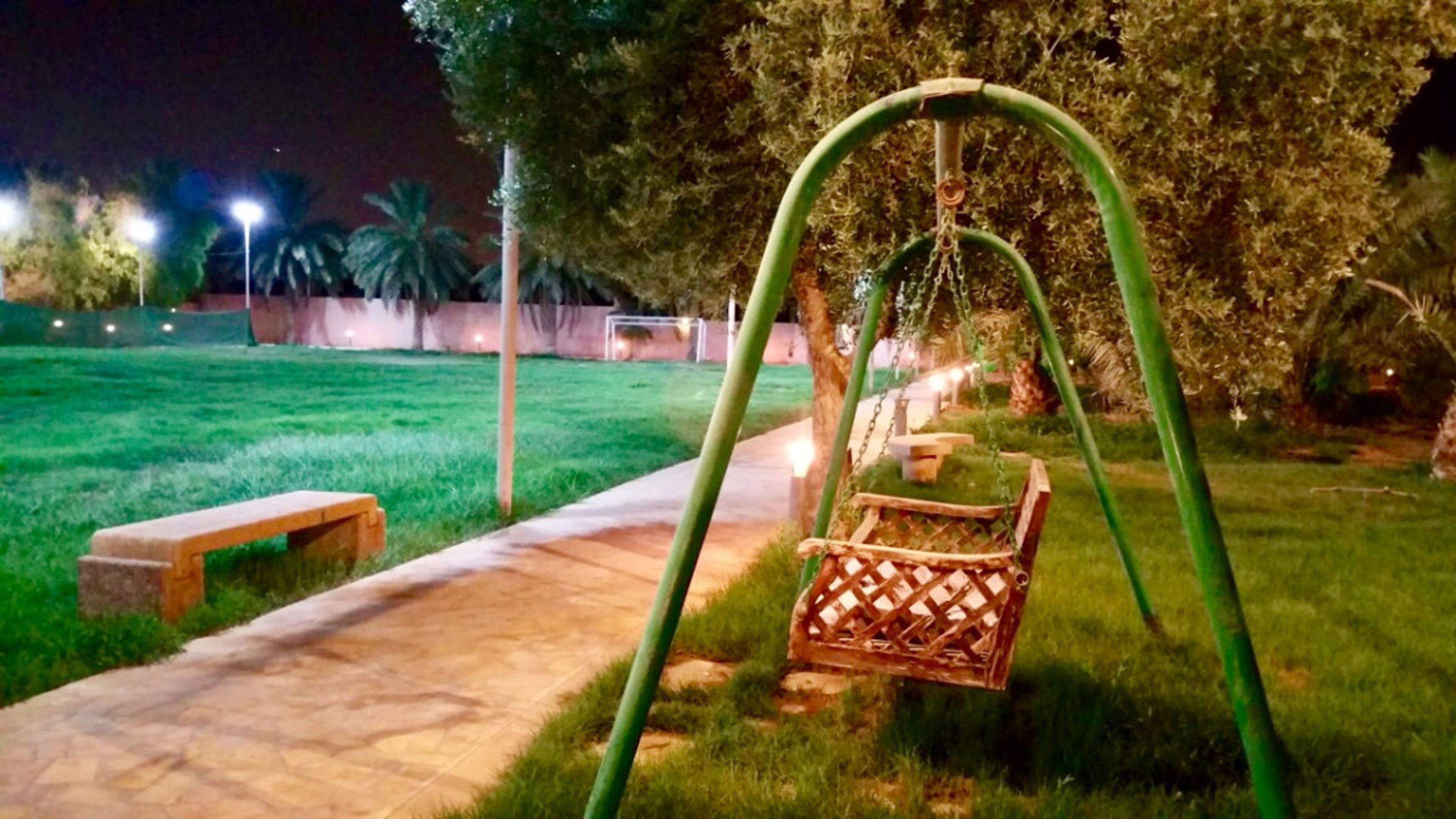 https://img.gathern.co/1400x0/1/ZpicNAi_Ezs02Q_ALukQICqp_O3bRl0T.jpeg