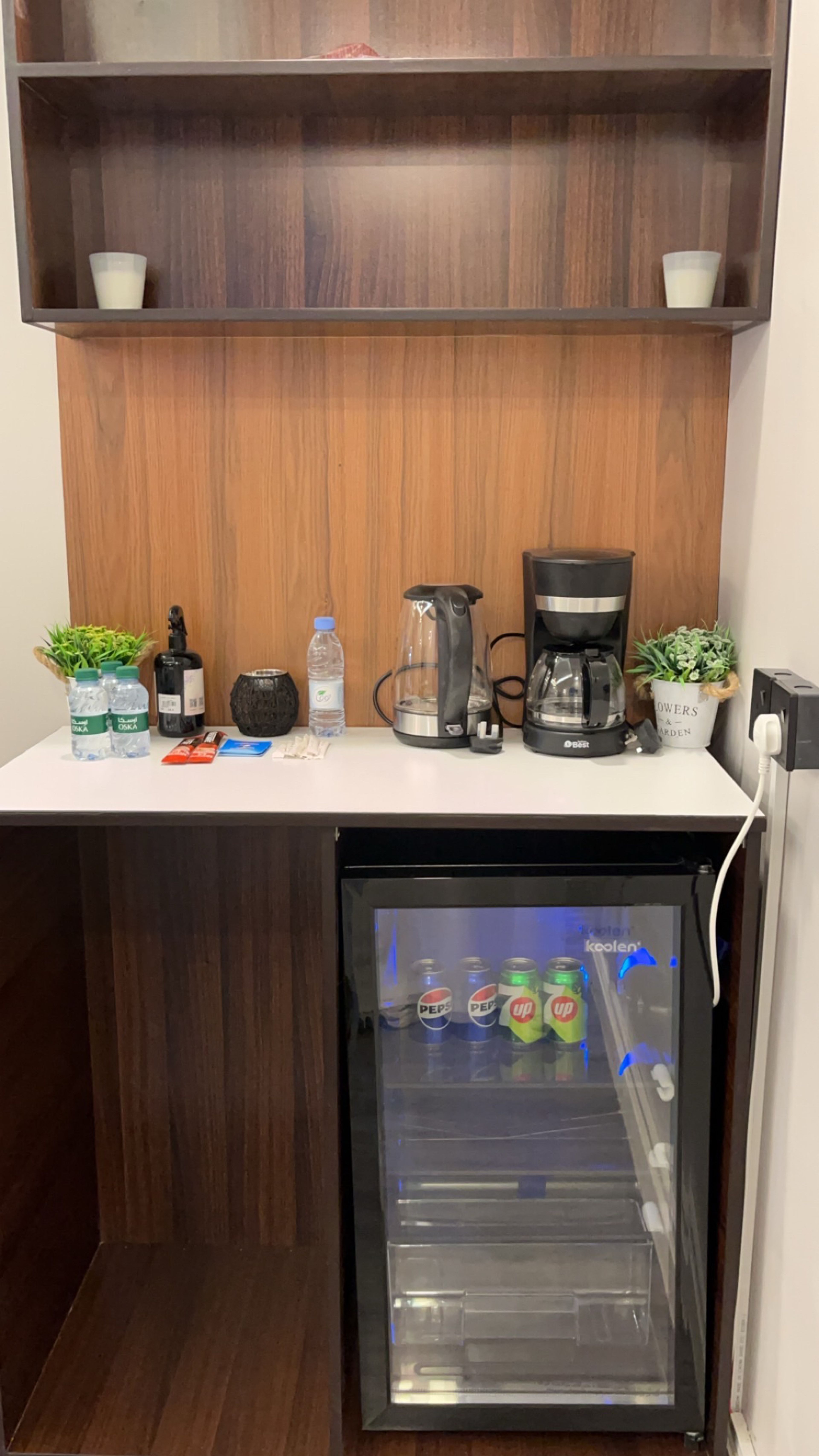 https://img.gathern.co/1400x0/1/_FtAcjn-I8egkmTvoWUzZcZnPEJ17deE.jpg