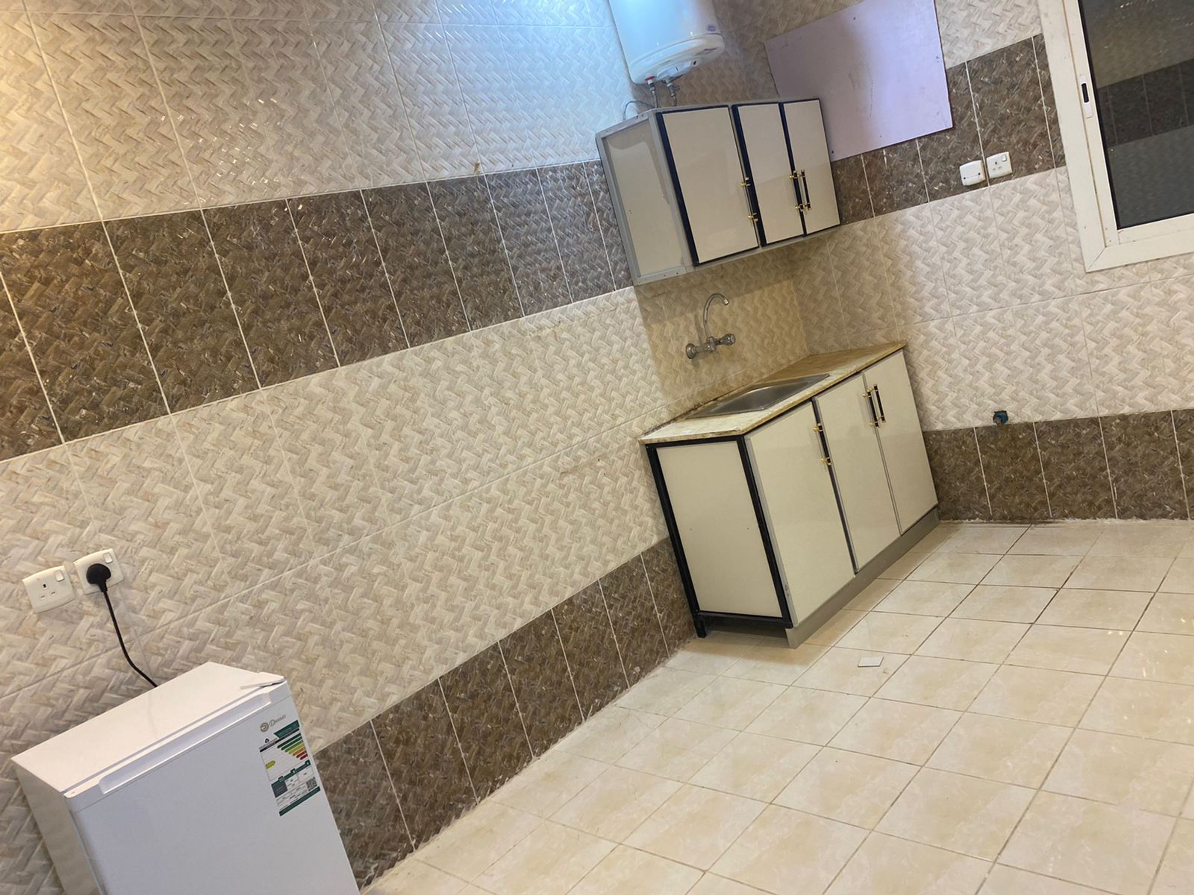 https://img.gathern.co/1400x0/1/_MDJUU1Odq2whR5rusbsk_c9xp8kOtAm.jpeg