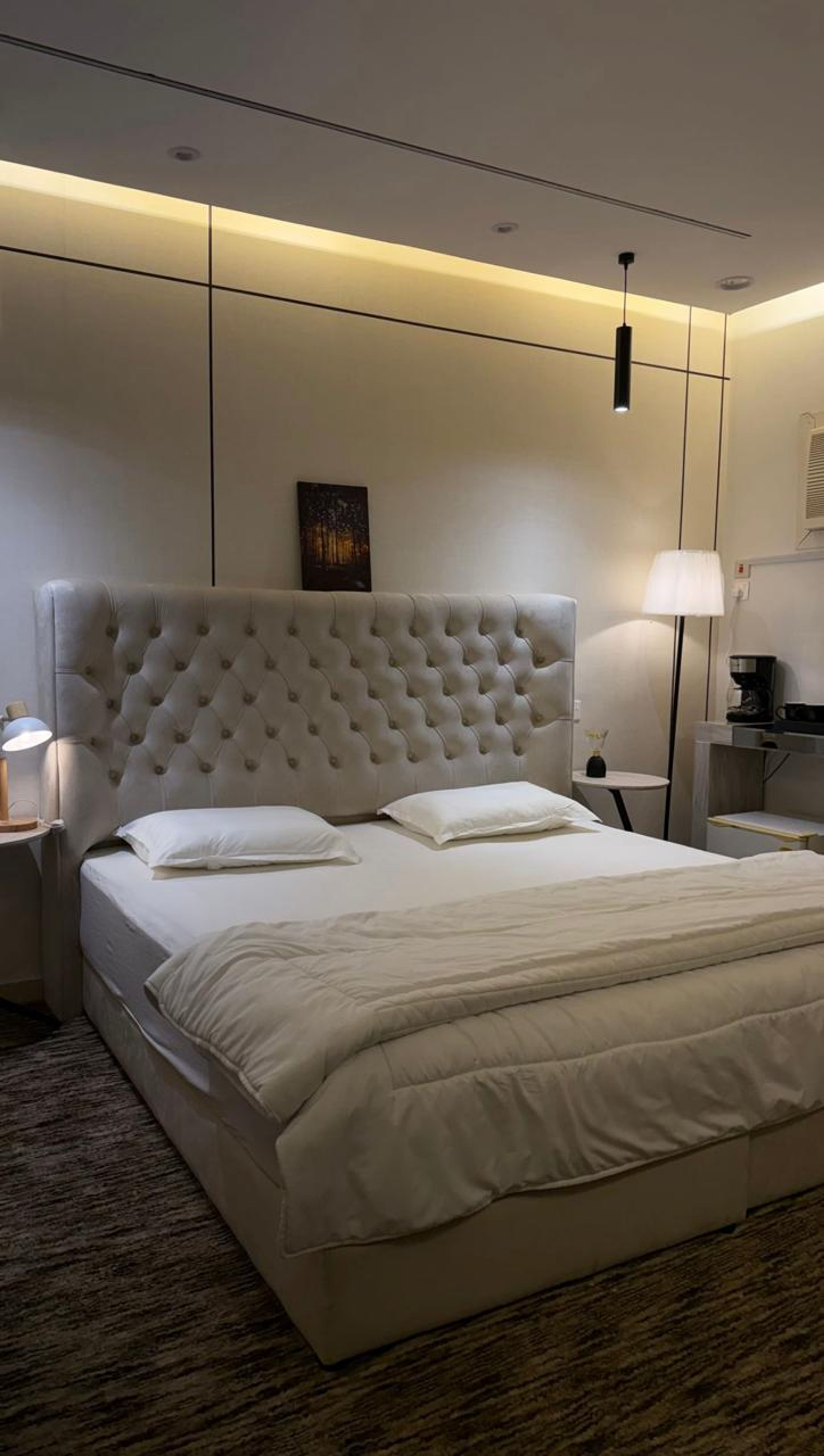 https://img.gathern.co/1400x0/1/_mZqpGXQadPgJQ4-il3yyu4tgyGnHS1I.jpeg