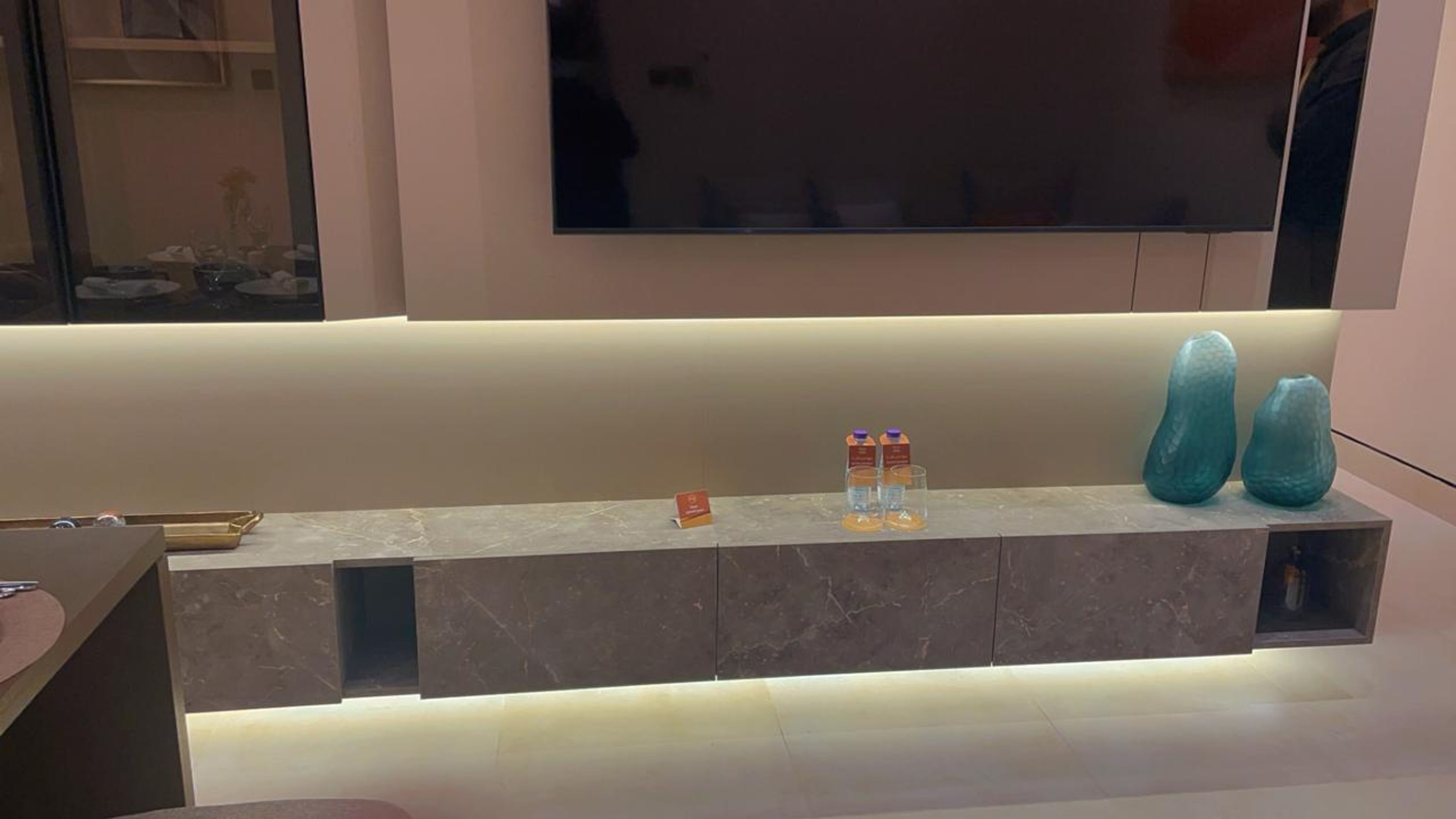 https://img.gathern.co/1400x0/1/_stgjcgR7QaYZ4KMLYwKDGC3k4iXxe_B.jpg