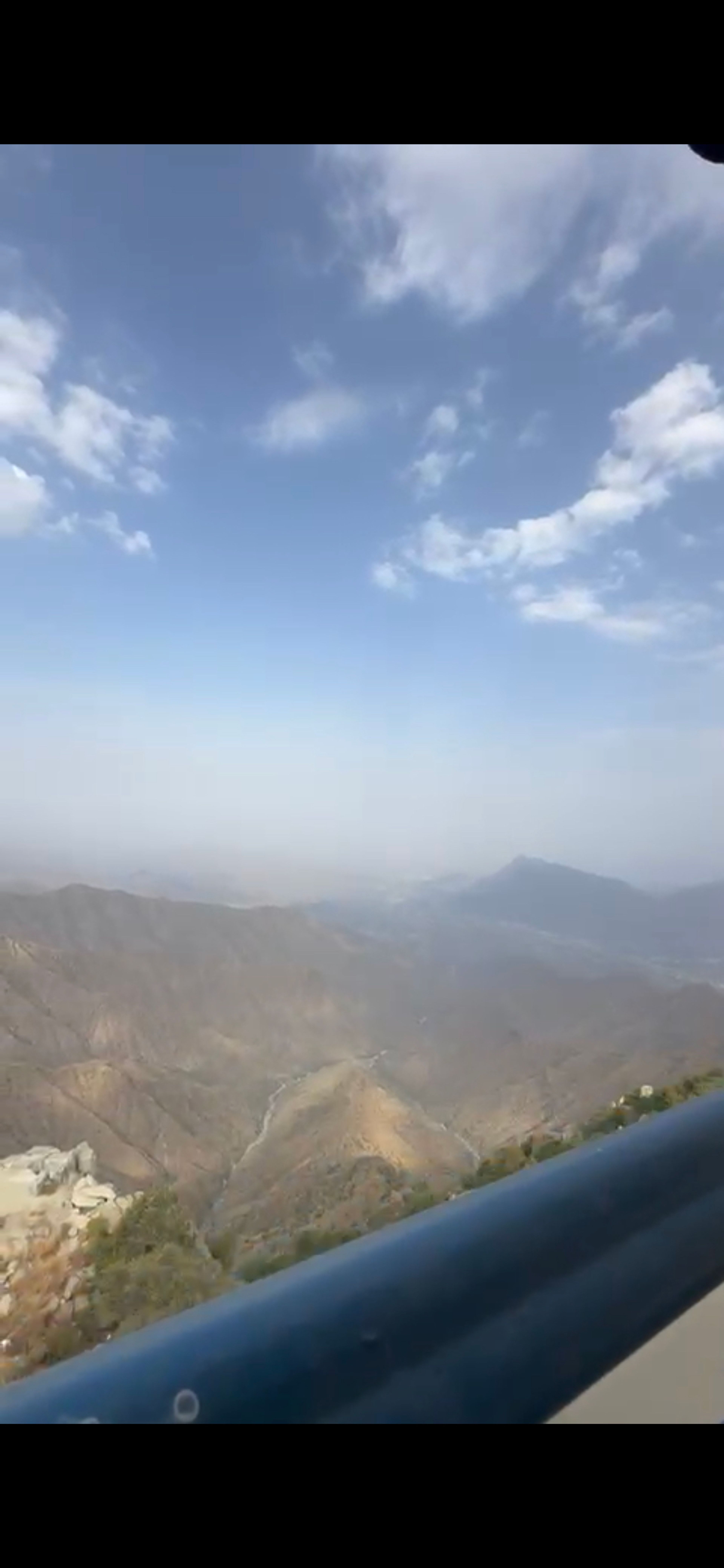 https://img.gathern.co/1400x0/1/aS9XQ8PGz_8xZyoA-HfrESGfkywt0cWU.jpg