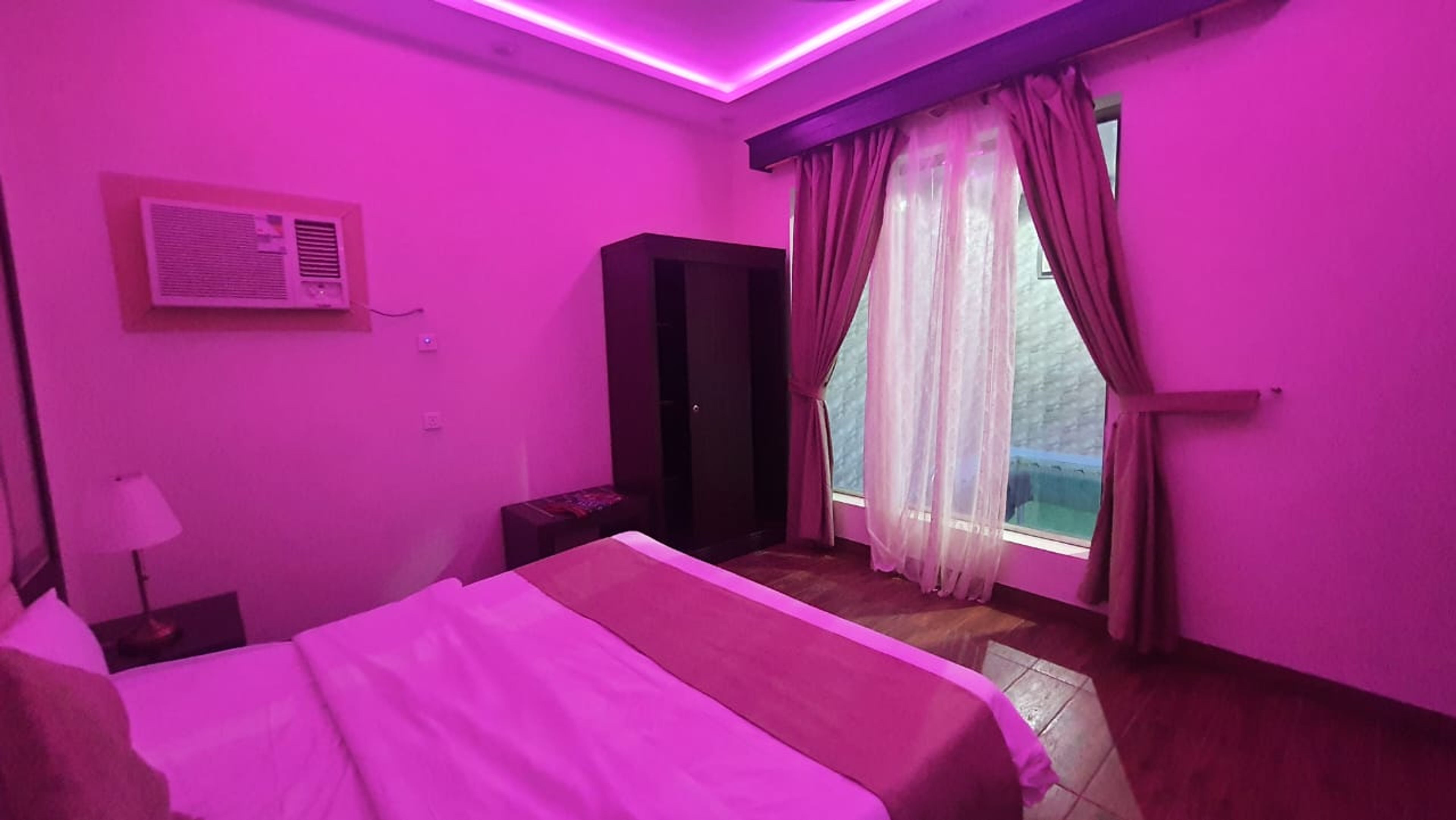 https://img.gathern.co/1024x0/1/au6ZxzkOypRkeNmsXFC9Nijox-7XrIQ-.jpeg