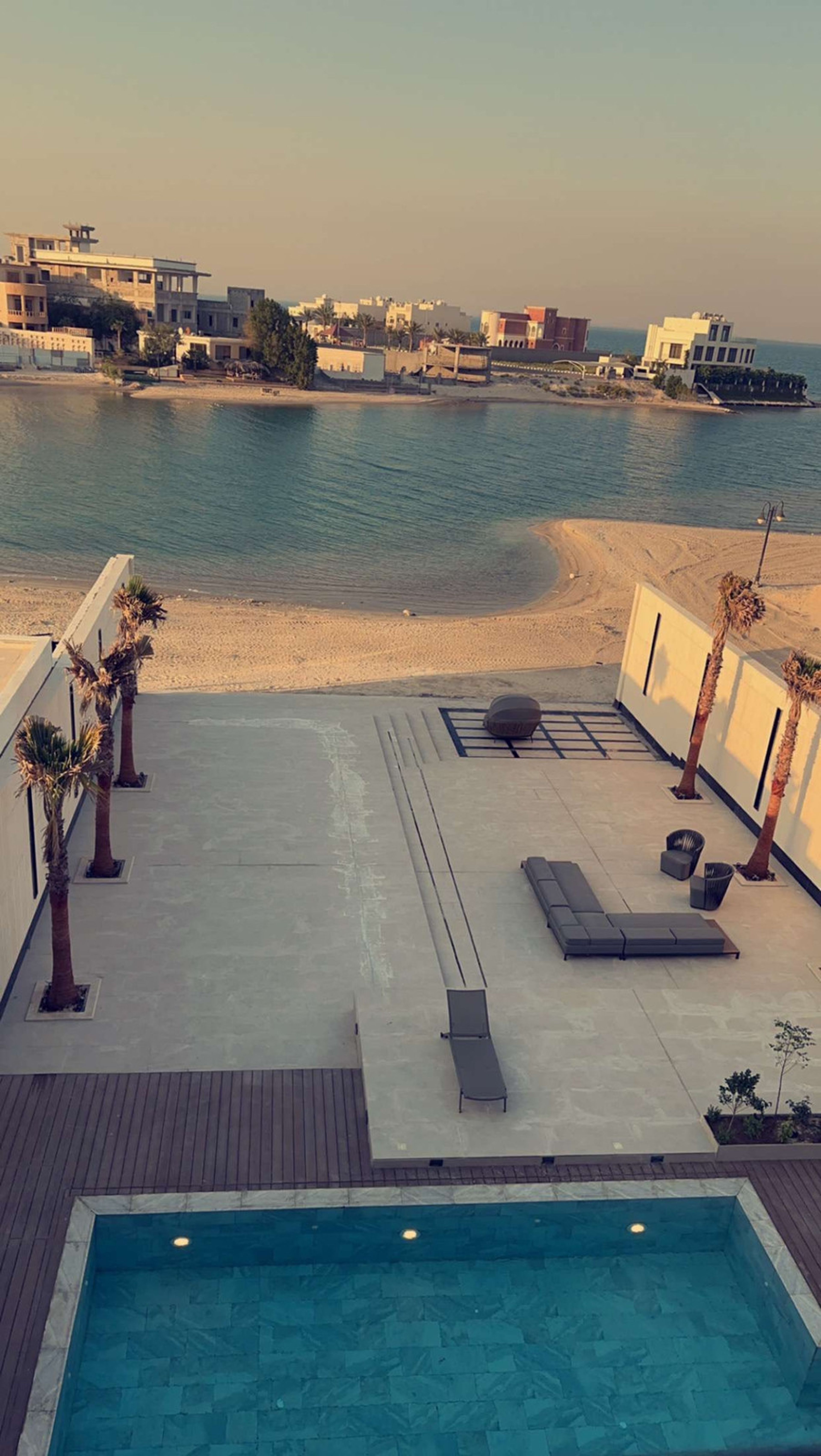 https://img.gathern.co/1400x0/1/avNpl1N69f7TjXkyVuuMzonXhRymBfIT.jpg