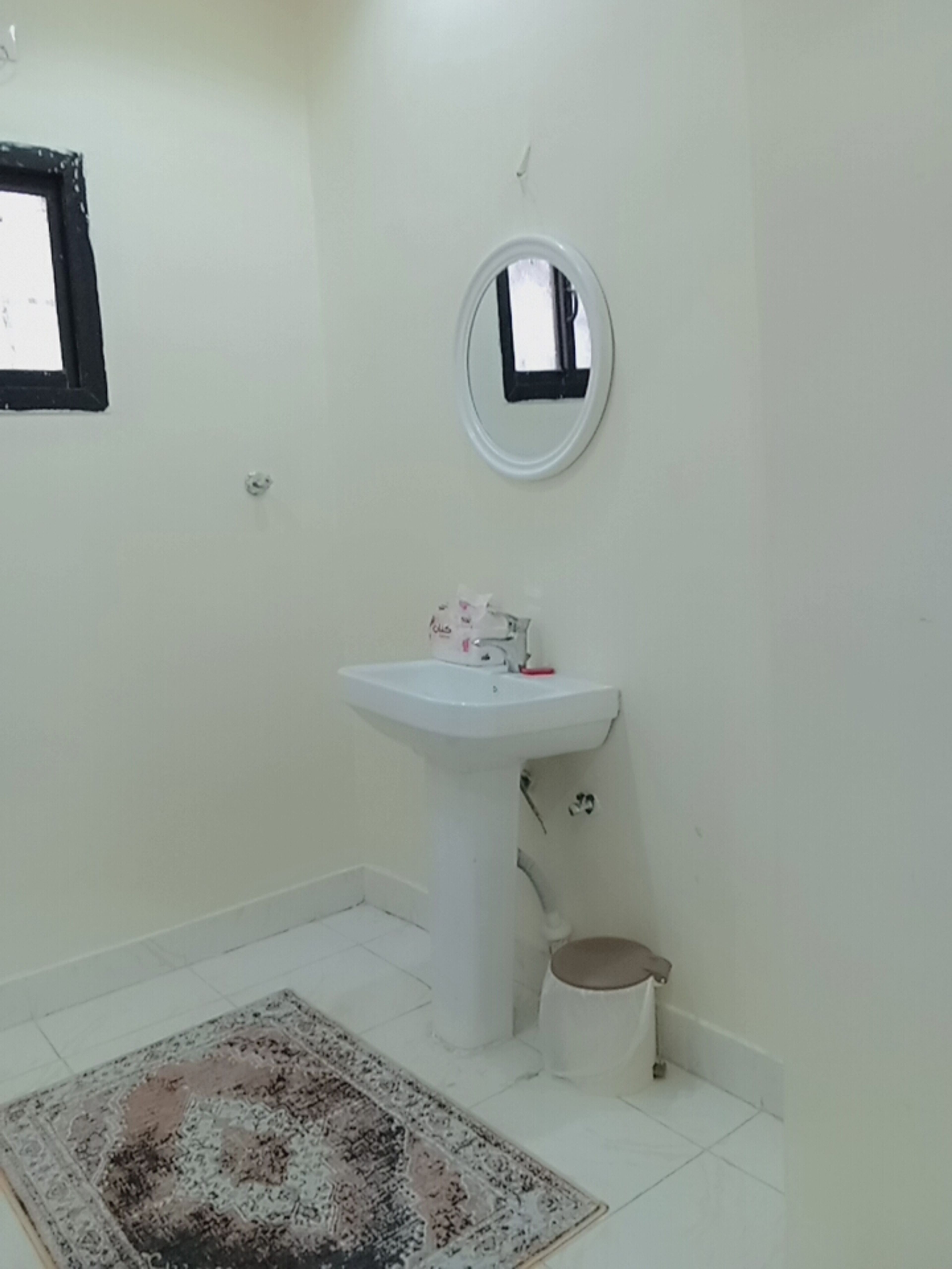 https://img.gathern.co/1400x0/1/ayWfUxuBmYUmiACQNFqqK7u_RwaNqAzm.jpg