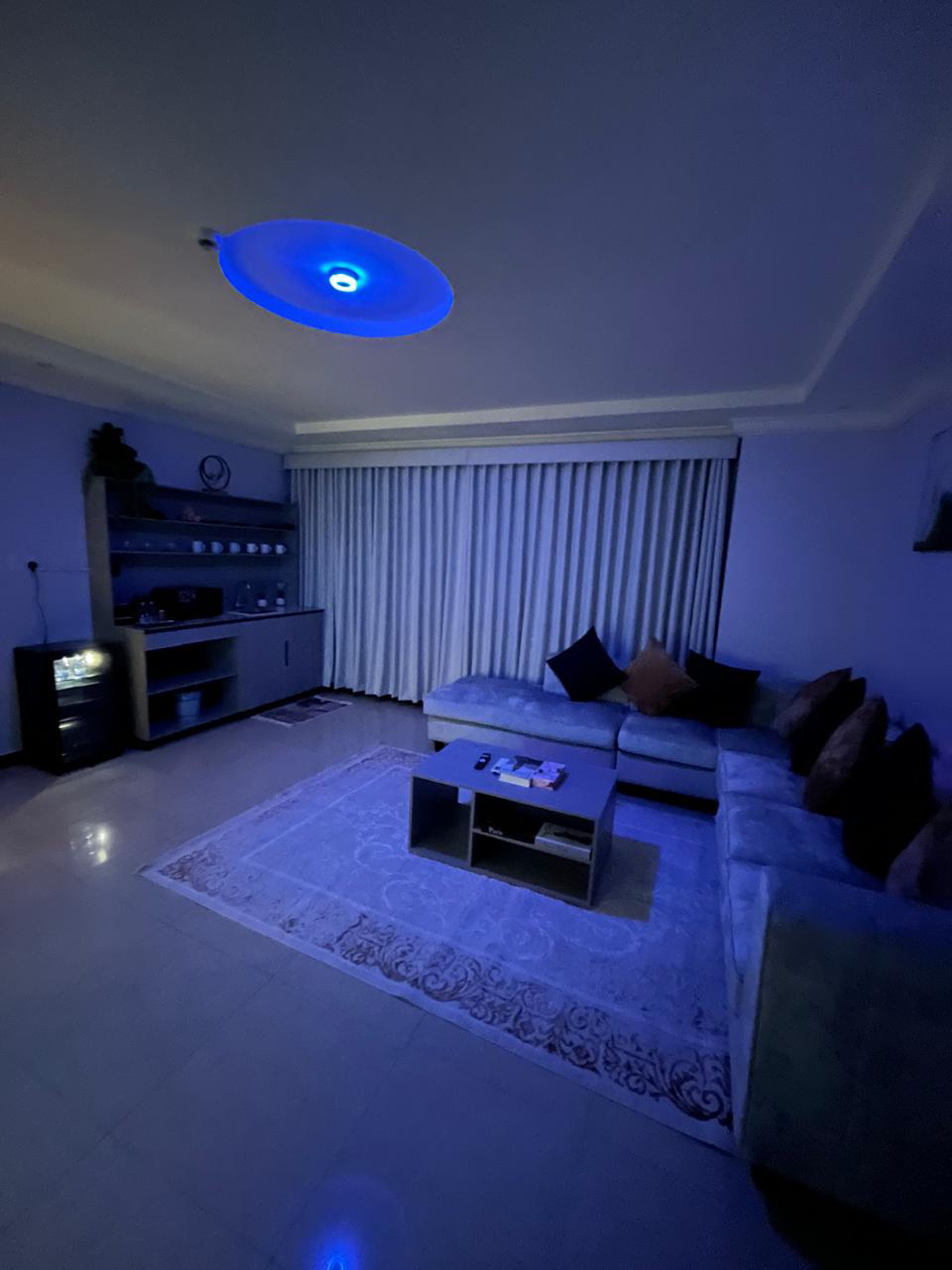 https://img.gathern.co/1400x0/1/b7vi-G7dIkLNZt5QkArE5uBomHcDIFUy.jpg