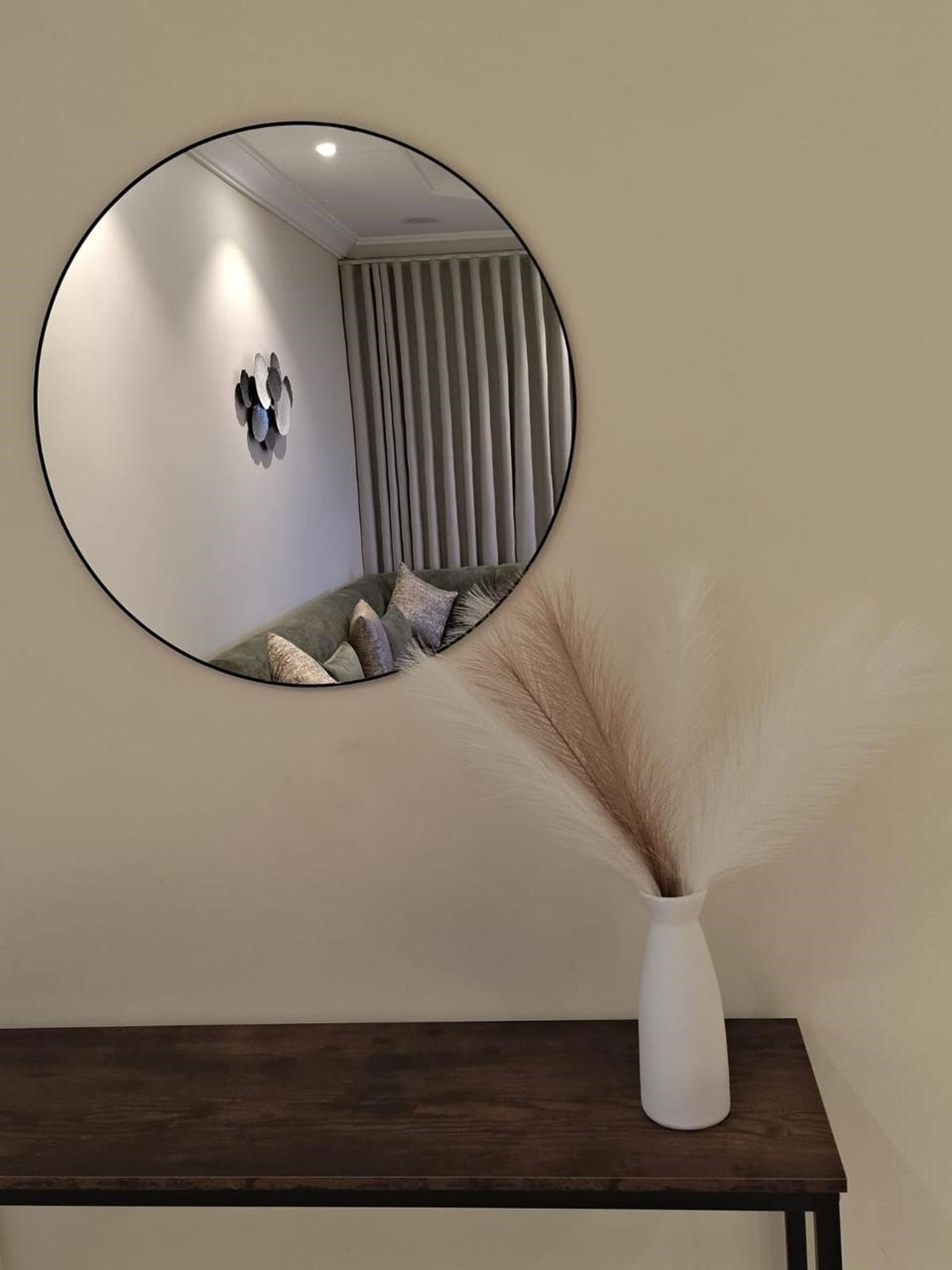 https://img.gathern.co/1400x0/1/bUdaAgKhg9ziJG4bld8R_7ku8eToznAl.jpg