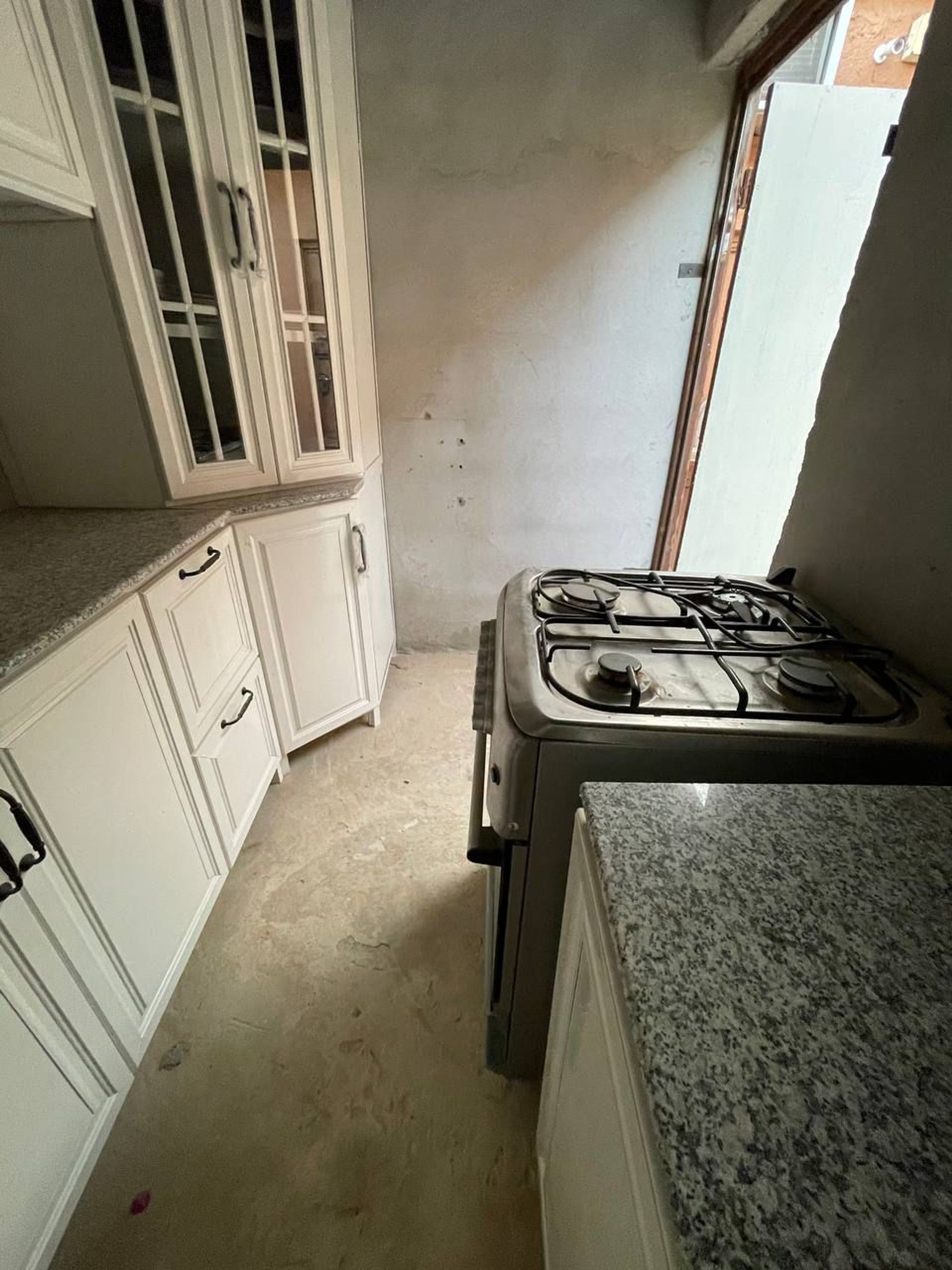 https://img.gathern.co/1400x0/1/c88V2ejrGAFRIBTKCJo5FFHJLJnTl03G.jpeg