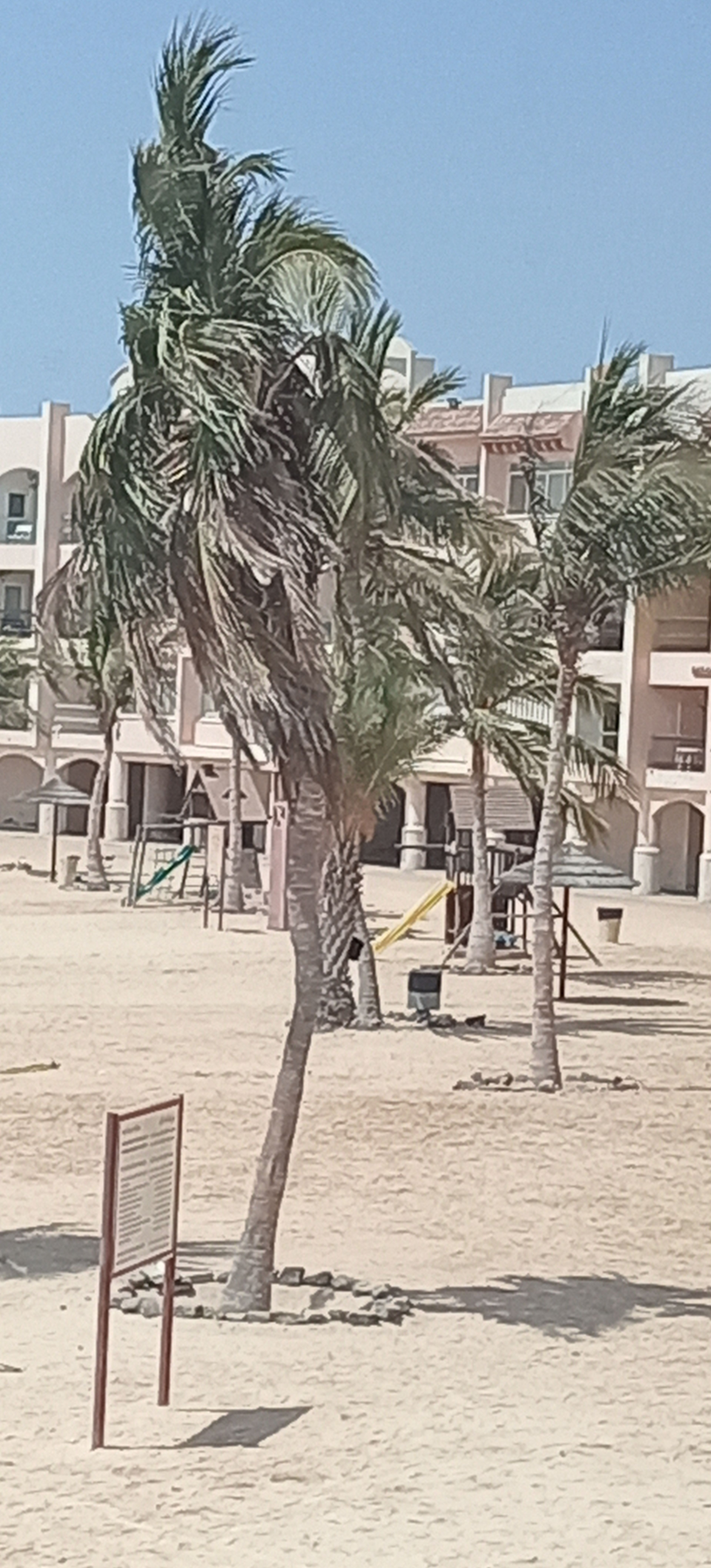 https://img.gathern.co/1400x0/1/ci6t9k1MGlDwk8LC16EHIyByXWDv4umj.jpg