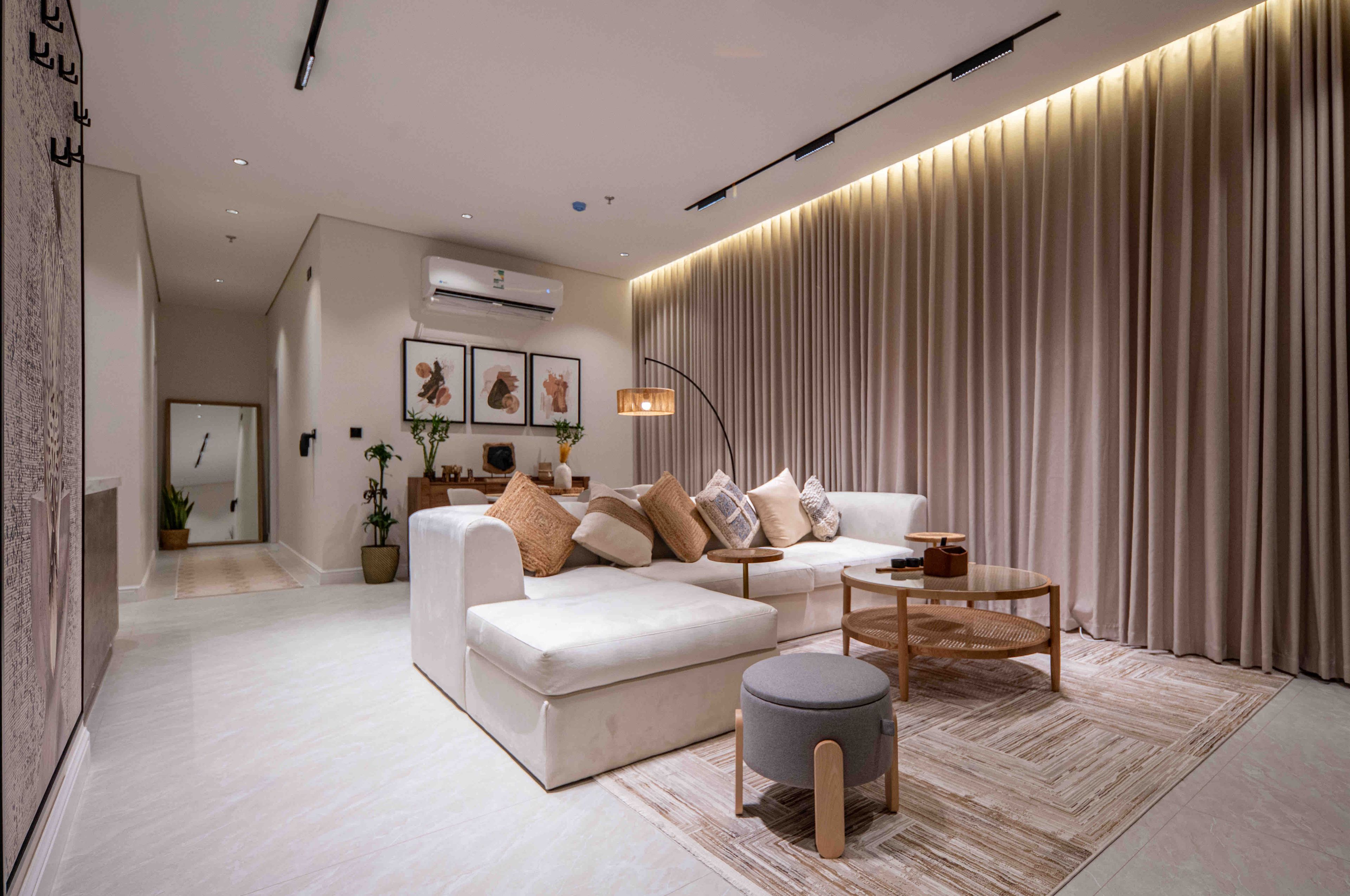 https://img.gathern.co/1400x0/1/cvHulCsTCSAWD5u3Y9FAkGdXMFNbHC0e.jpg