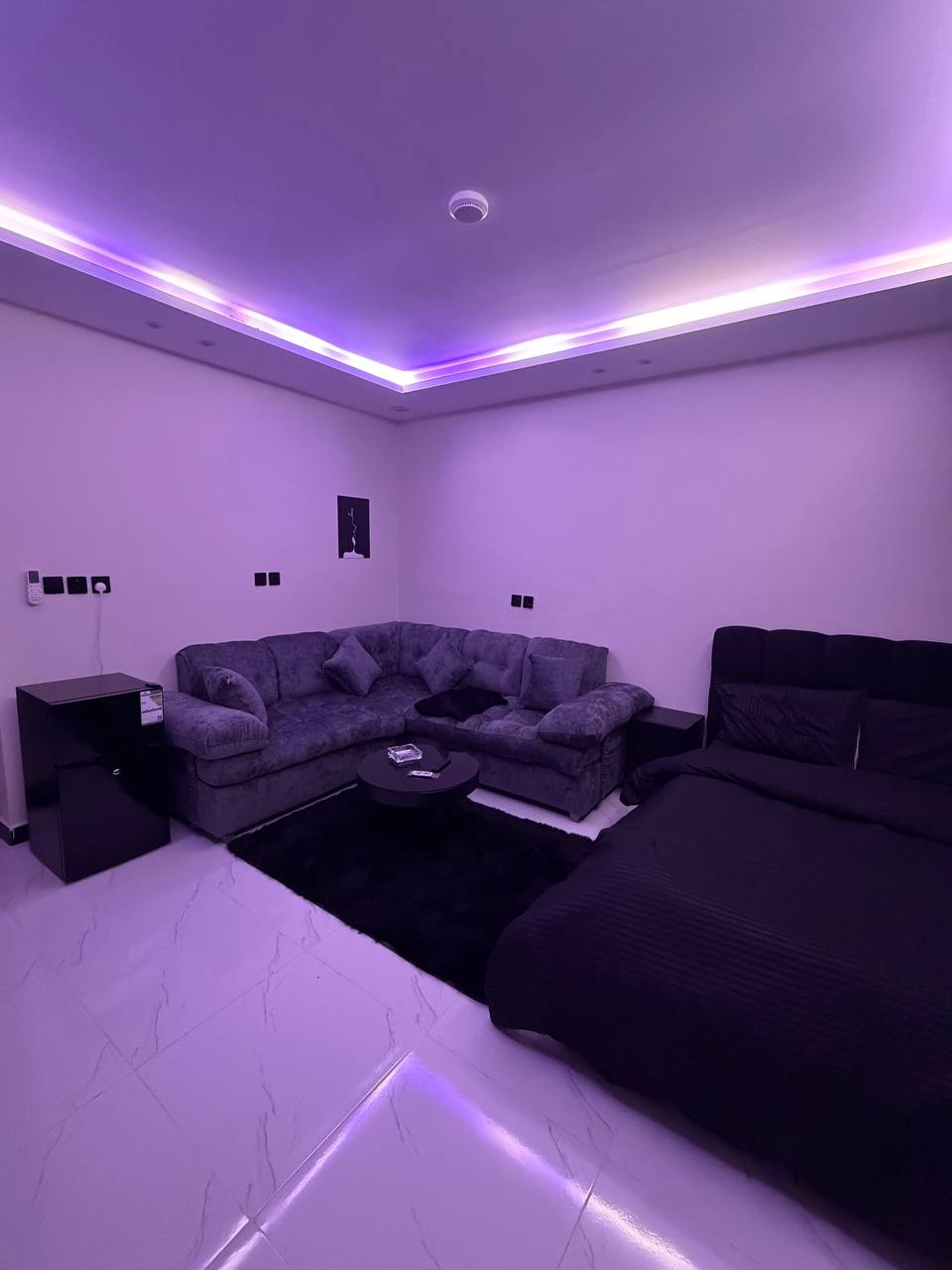 https://img.gathern.co/1024x0/1/e-yupa6g7goVvy2Pb8QmX5Od1g0Uyd7o.jpg