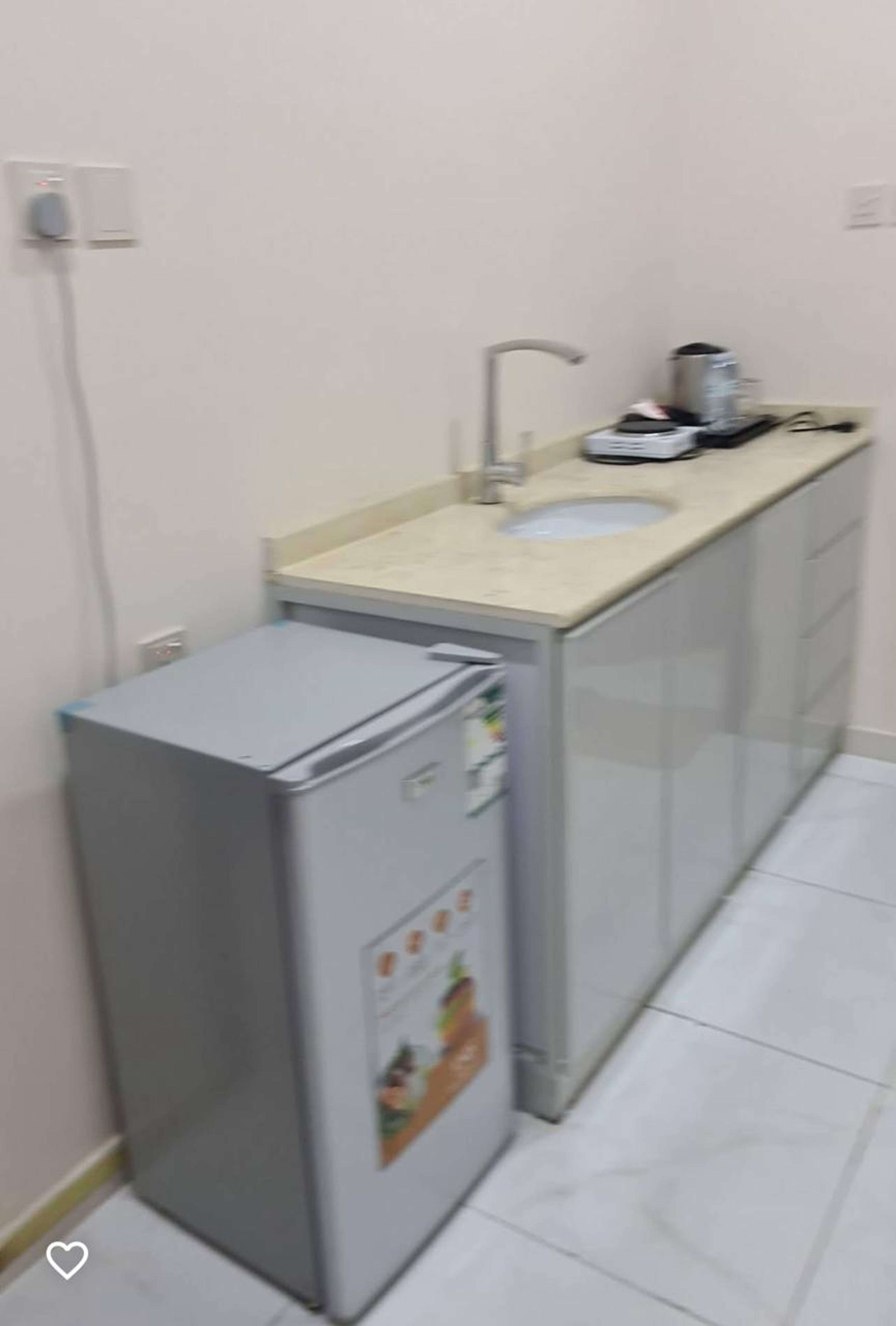 https://img.gathern.co/1400x0/1/evaeFgpT0B_qx3CZ7Bteg5zMmi5iRT94.jpeg