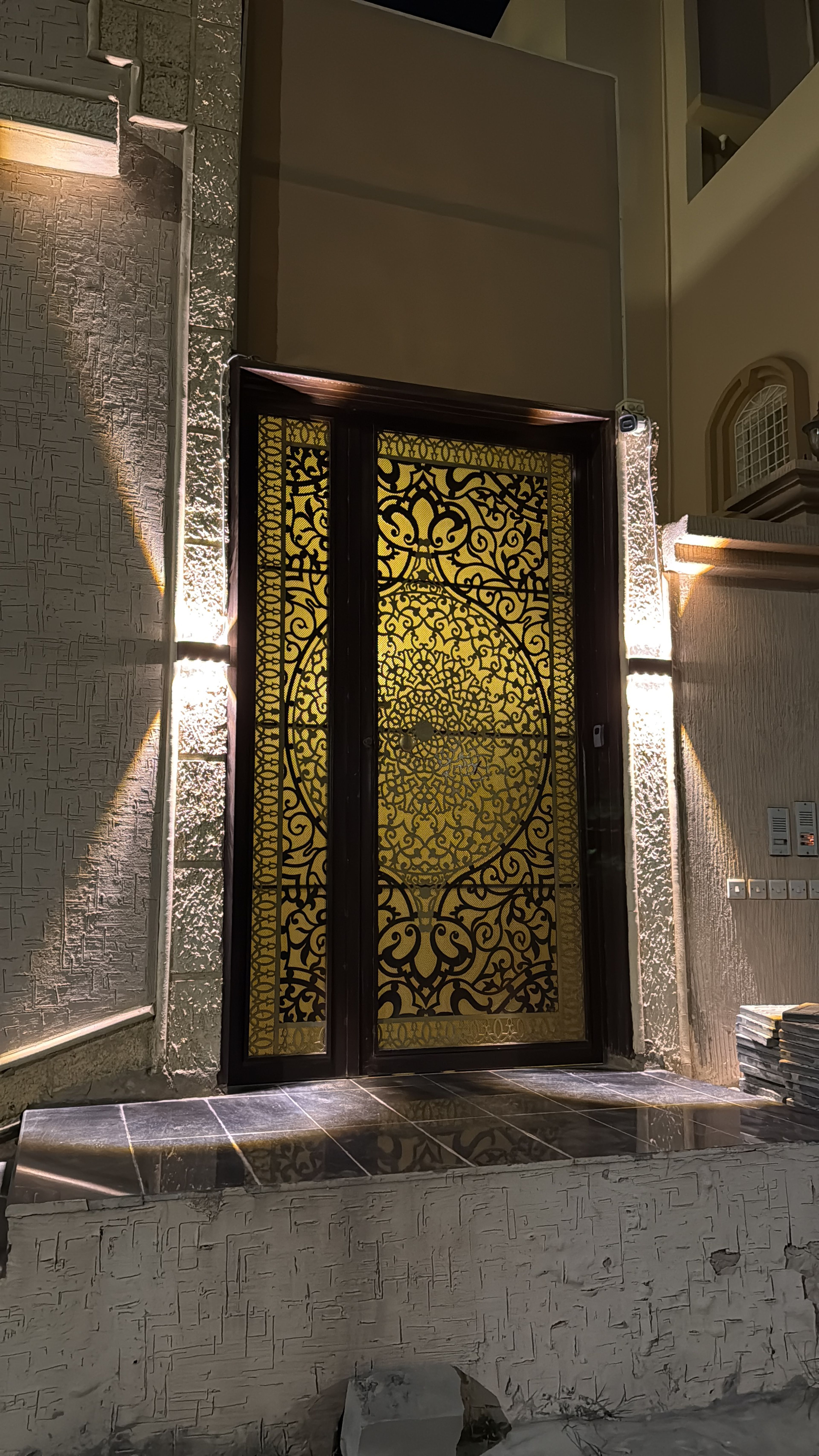 https://img.gathern.co/1400x0/1/eycoBH3ZVp8rO6bX_vogj-KaoJ29pQoL.jpg
