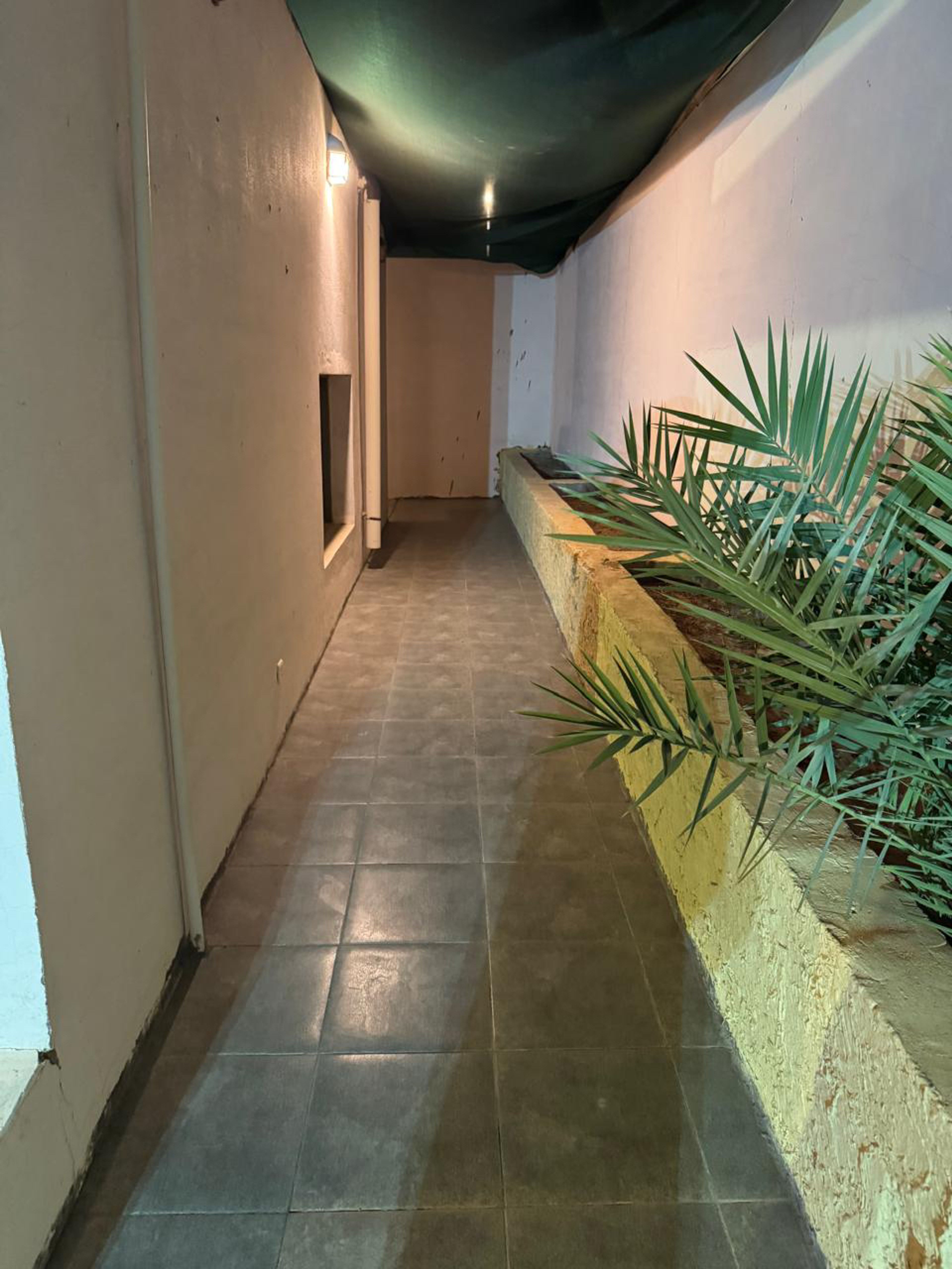 https://img.gathern.co/1400x0/1/f-xMNqdkOz2QXqnEKCuKS-HPDjaEnyQf.jpg